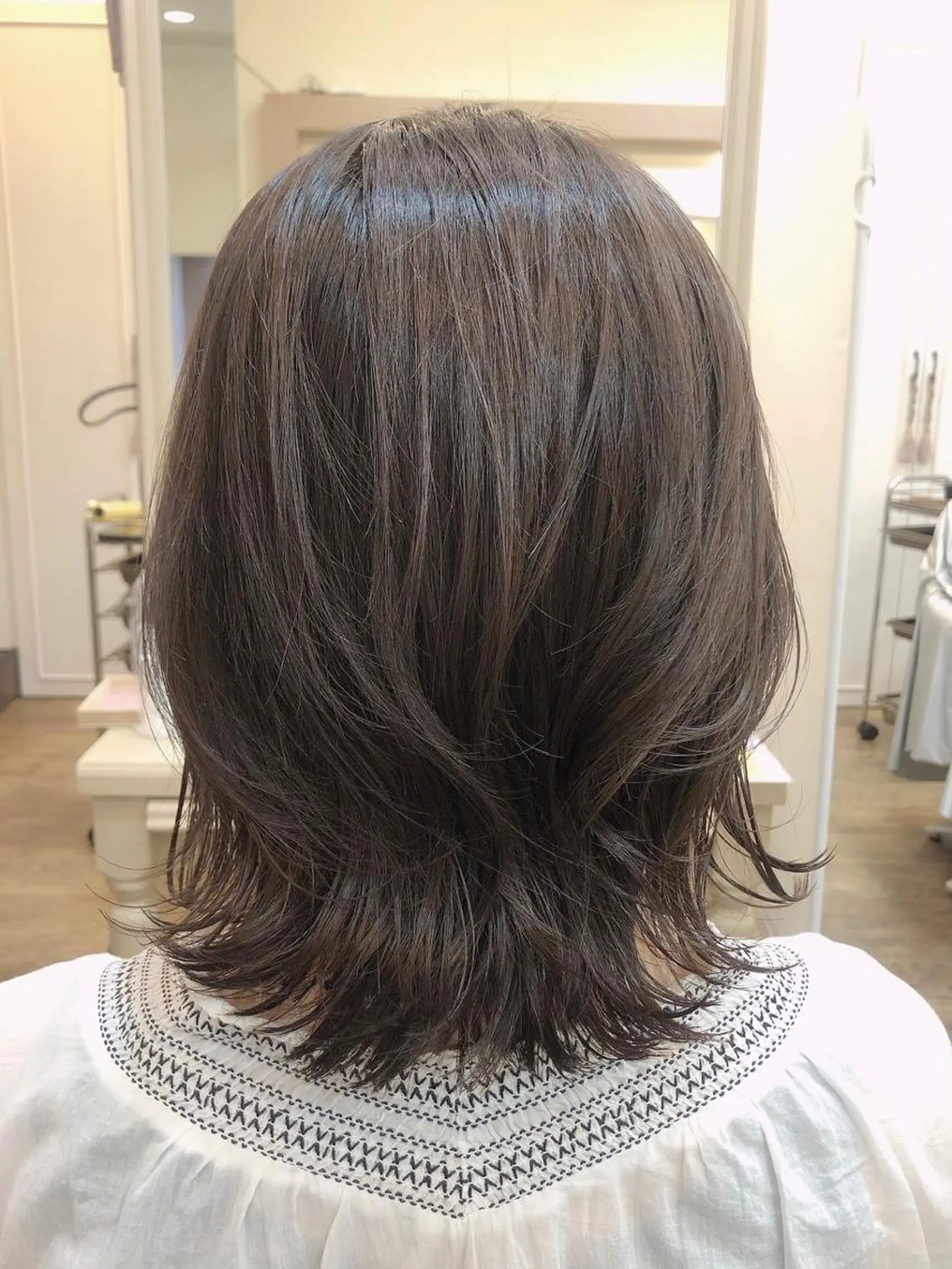 ミディアム カラー イルミナカラー カット ヘアカラー 尚平 髪質改善 大人のデザインカラーのその他イメージ