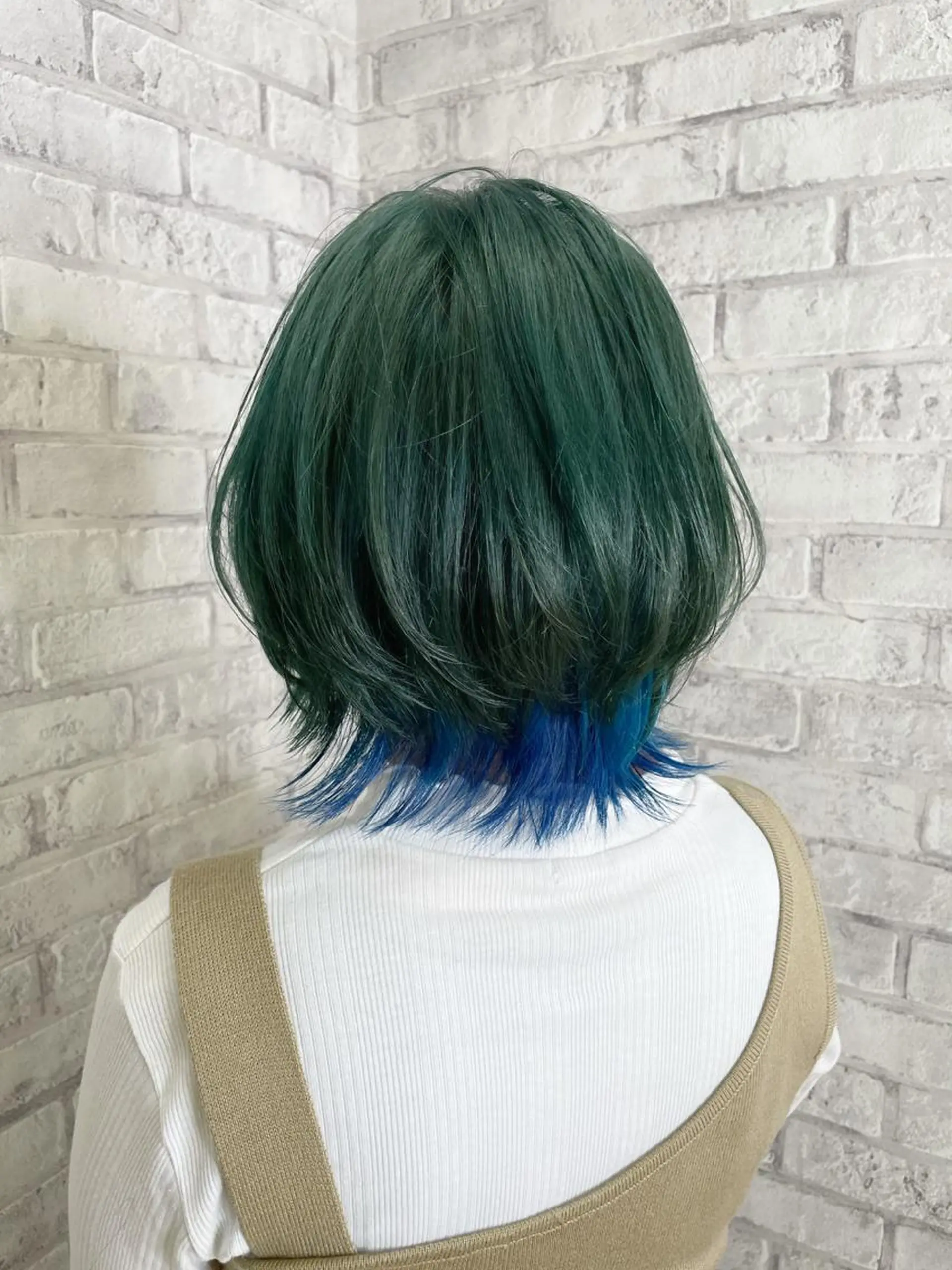 ショート カラー ヘアアレンジ ブリーチ インナーカラー ボブ ショートヘア ウルフカット カット ヘアカラー トリートメント 秋山 幸太のヘアスタイル