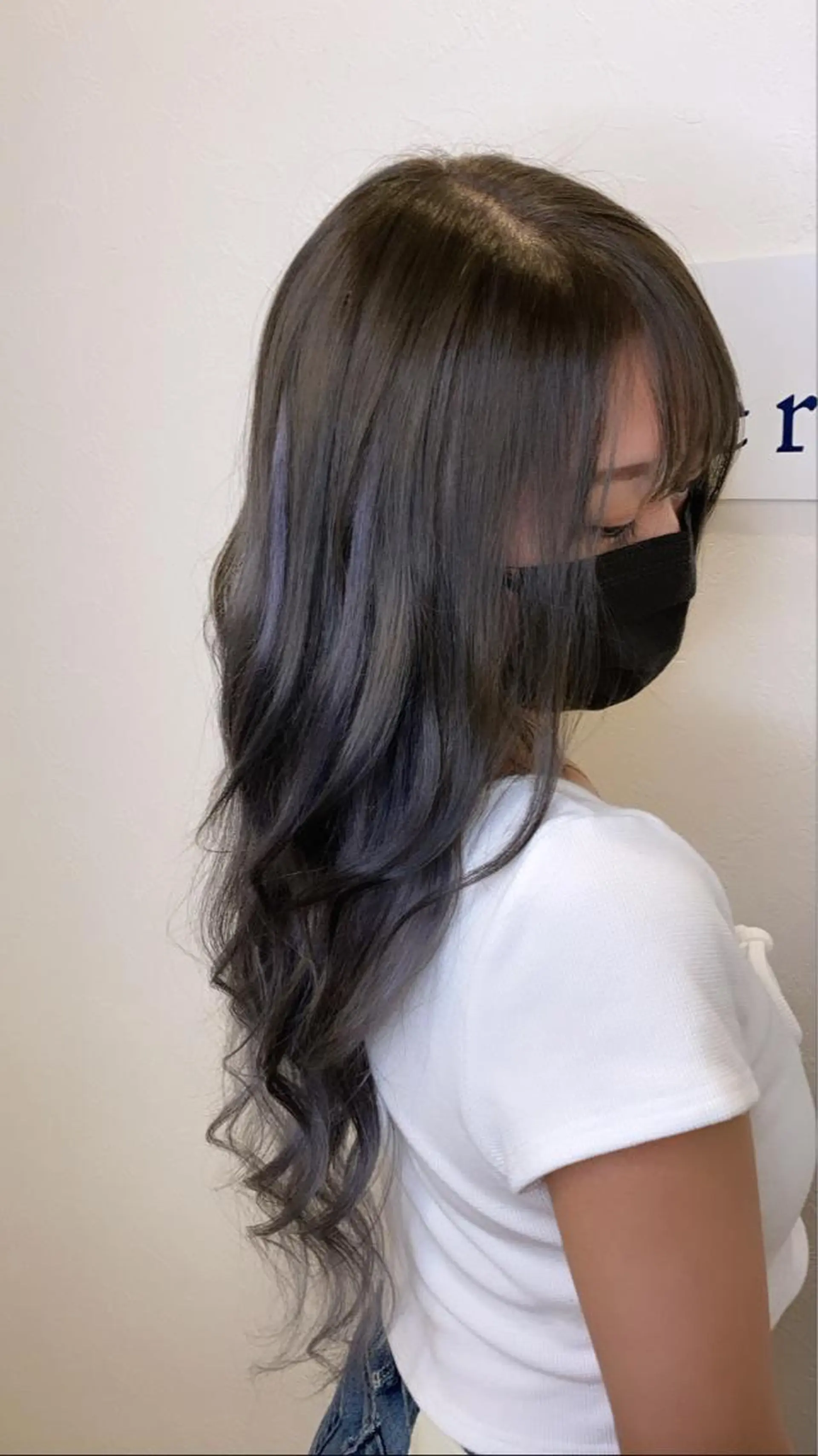 ロング カラー マテリアル 中央駅店のヘアスタイル