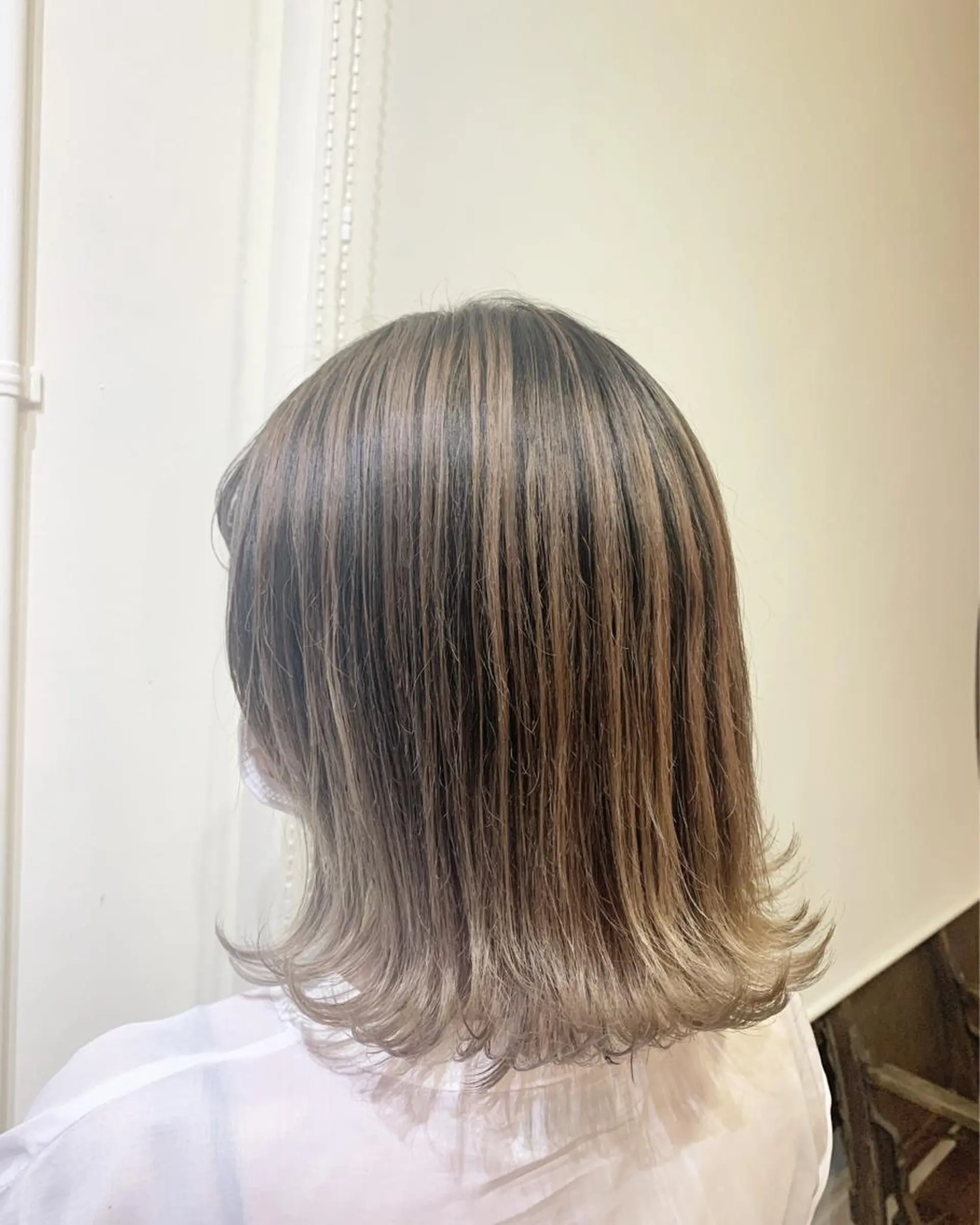 ミディアム カラー ハイトーン/レイヤー 💜Akaneのヘアスタイル