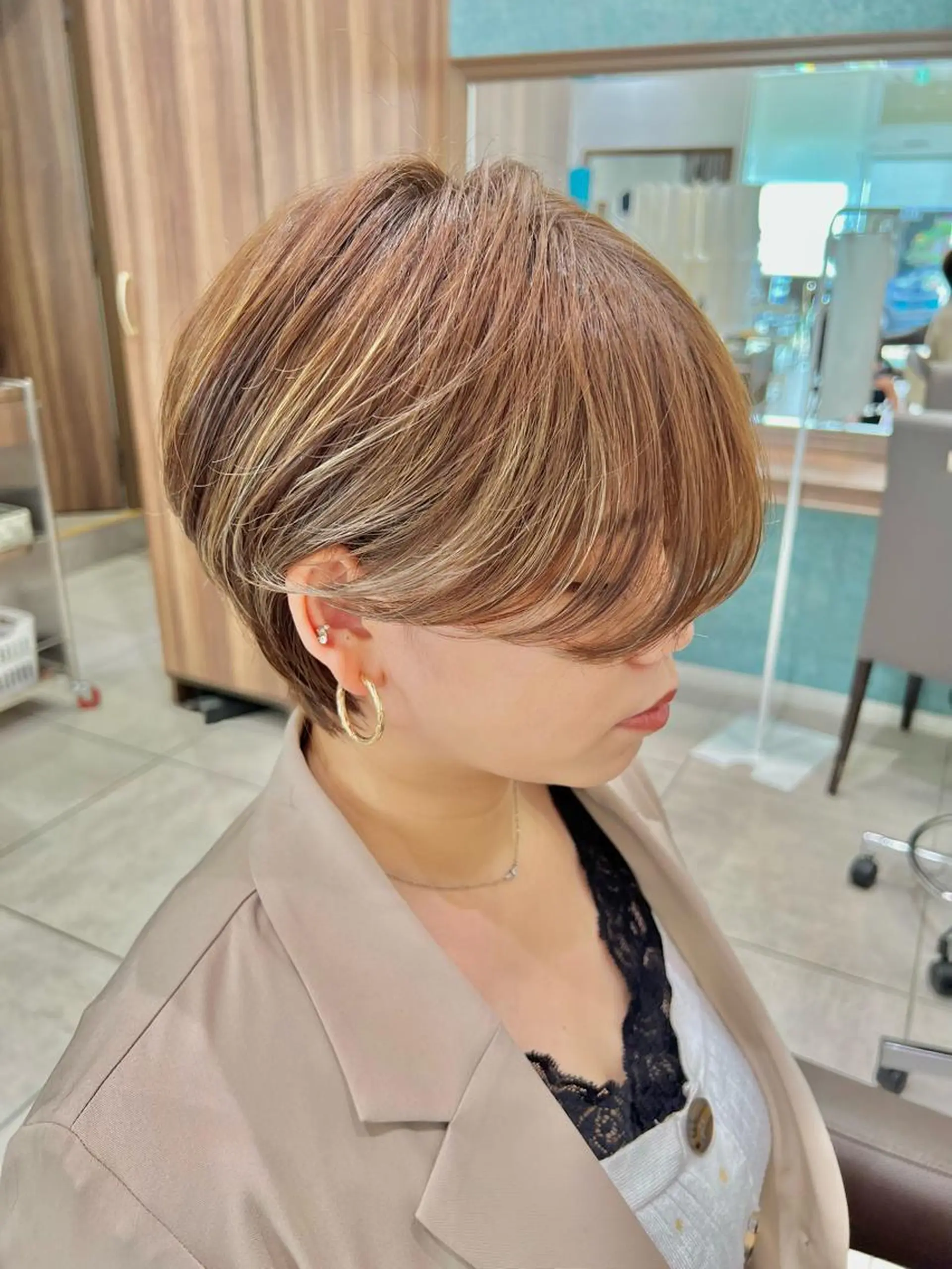 ショート ヘアカラー 大人ショート/ 高下将一のヘアスタイル