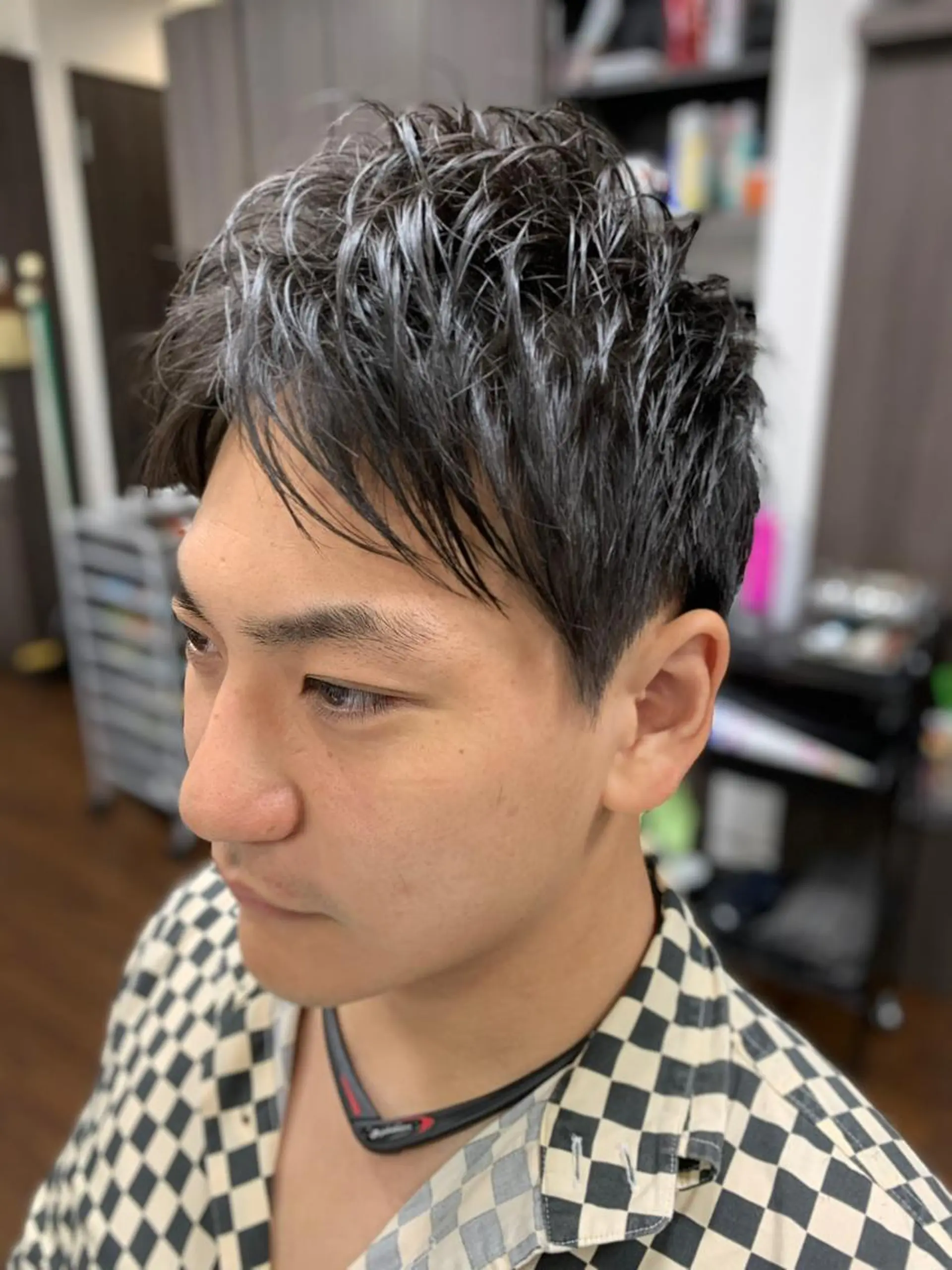 ミディアム メンズ カット 銀座バルビエグラン 角田雅樹（夜限定）のヘアスタイル