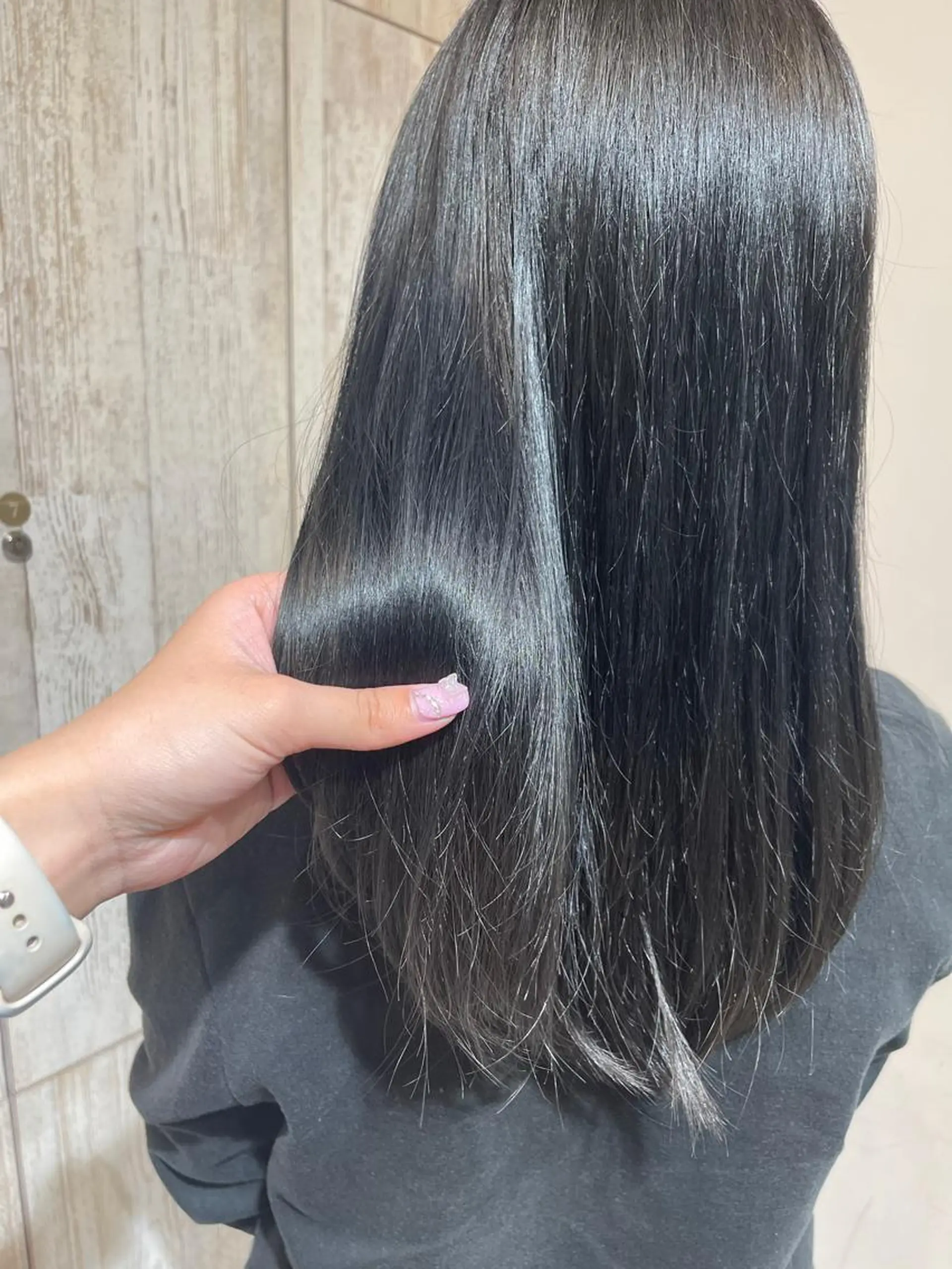 ロング カラー MAEUL所属・🍑韓国風レイヤー 🍑莉子のヘアスタイル