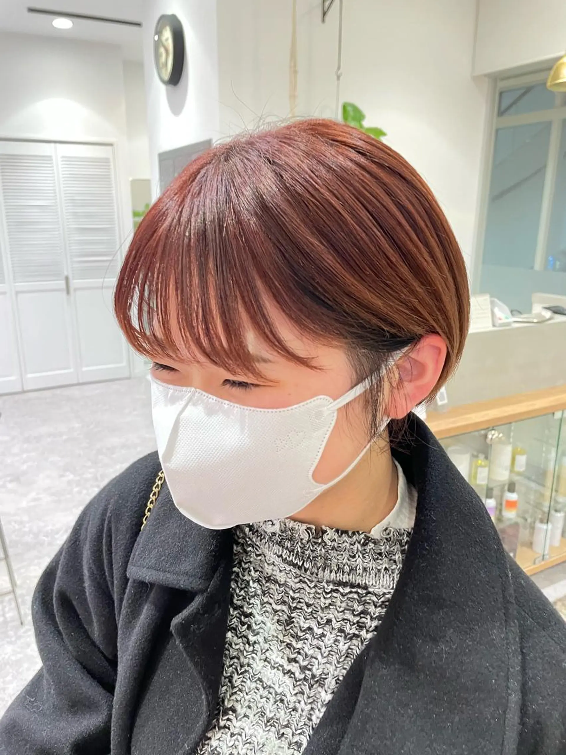 カラー ヘアカラー ハイトーン、ベージュ ボブカット🫧のヘアスタイル
