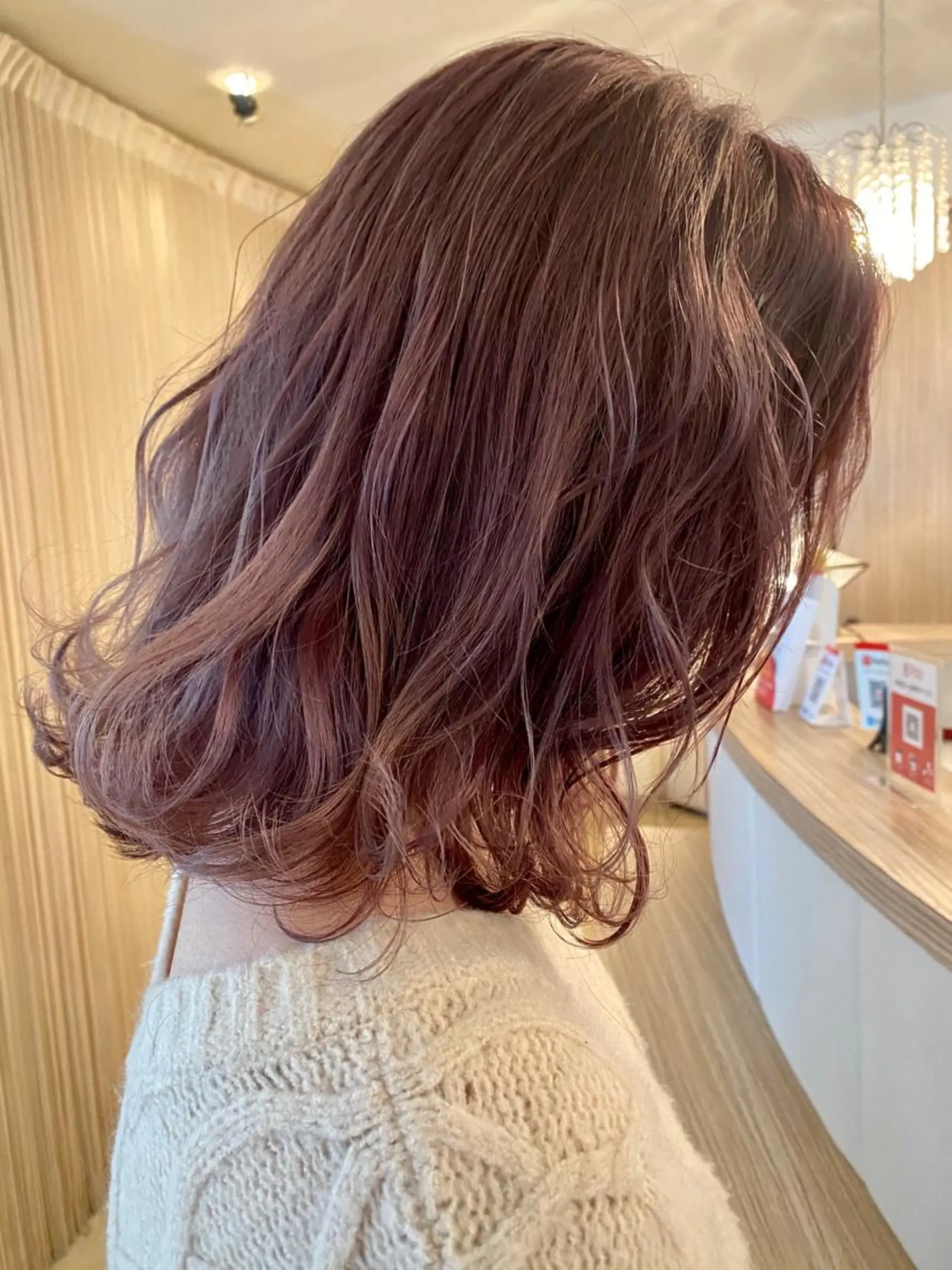 ミディアム ミディアムレイヤー レイヤーカット カット ヘアカラー トリートメント an:title所属・くせ毛×ショート 上岡勇祐のヘアスタイル