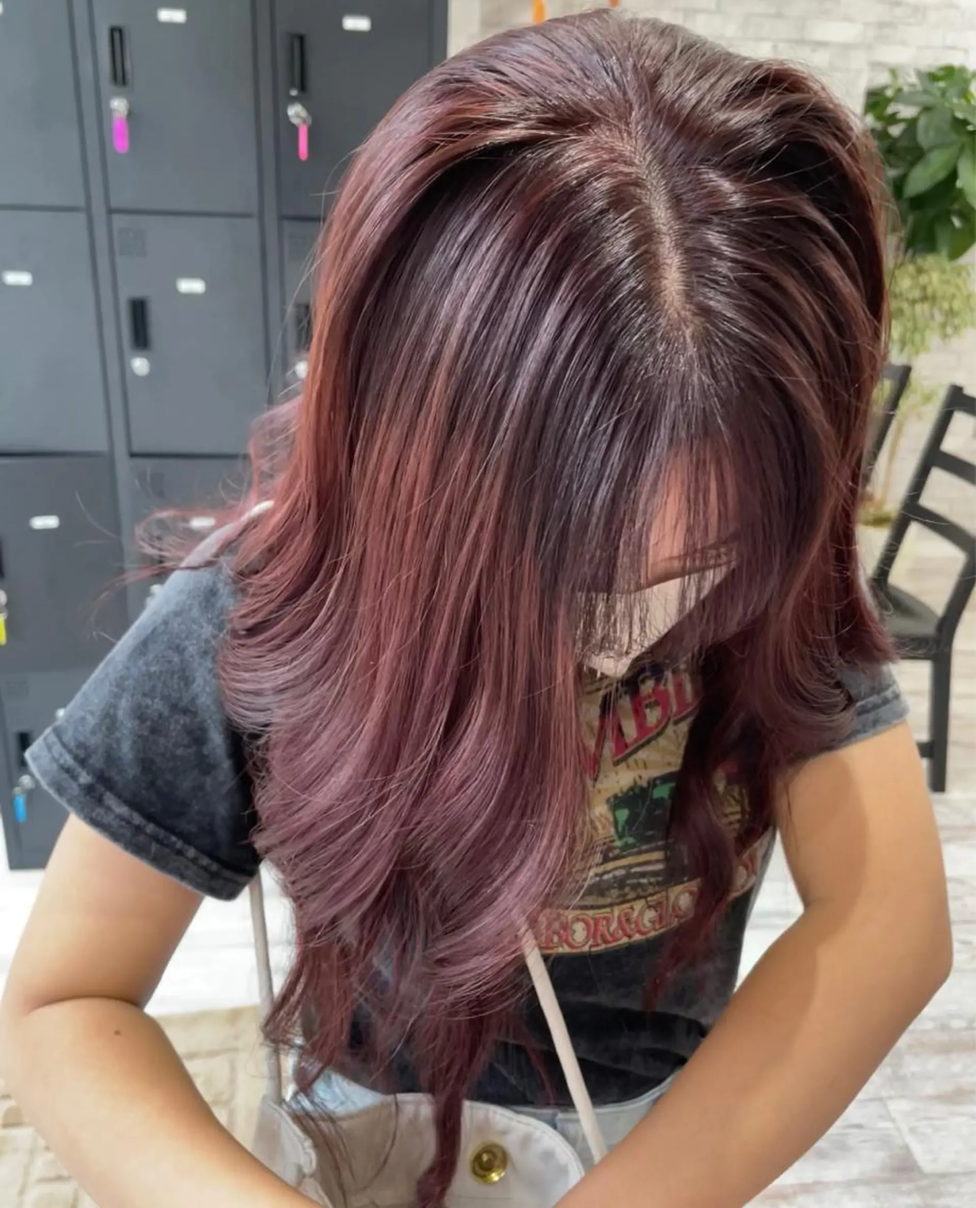 セミロング カラー パーマ ヘアアレンジ メンズ メンズバレイヤージュ メンズブリーチ メンズハイライト メンズハイトーン メンズインナーカラー 歩くパワースポット 🦋KAHOのヘアスタイル