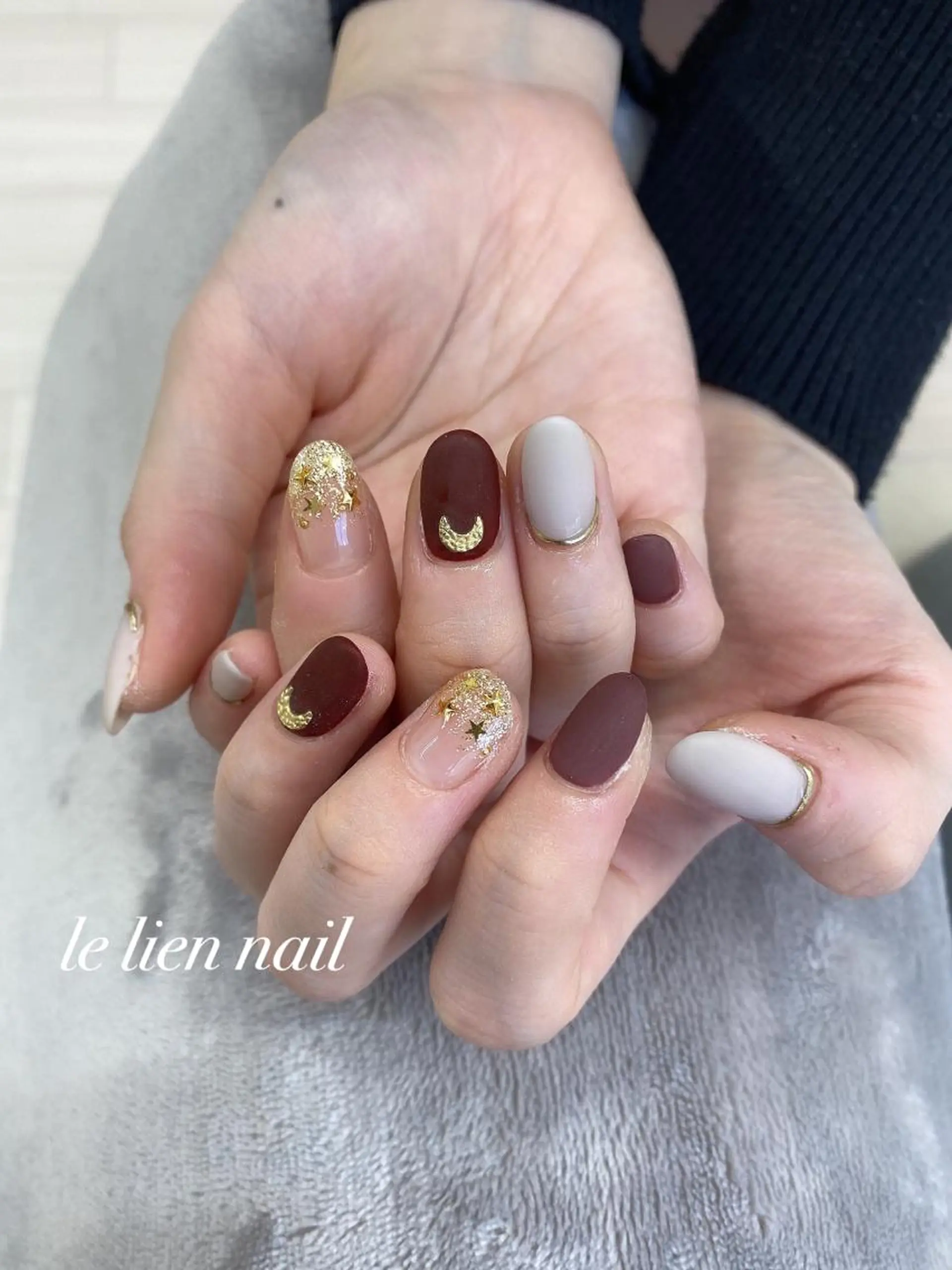 ネイル ボルドー グラデーション ラメ(グリッター) ラメグラデーション マットネイル ハンドネイル le lien nailのネイルデザイン