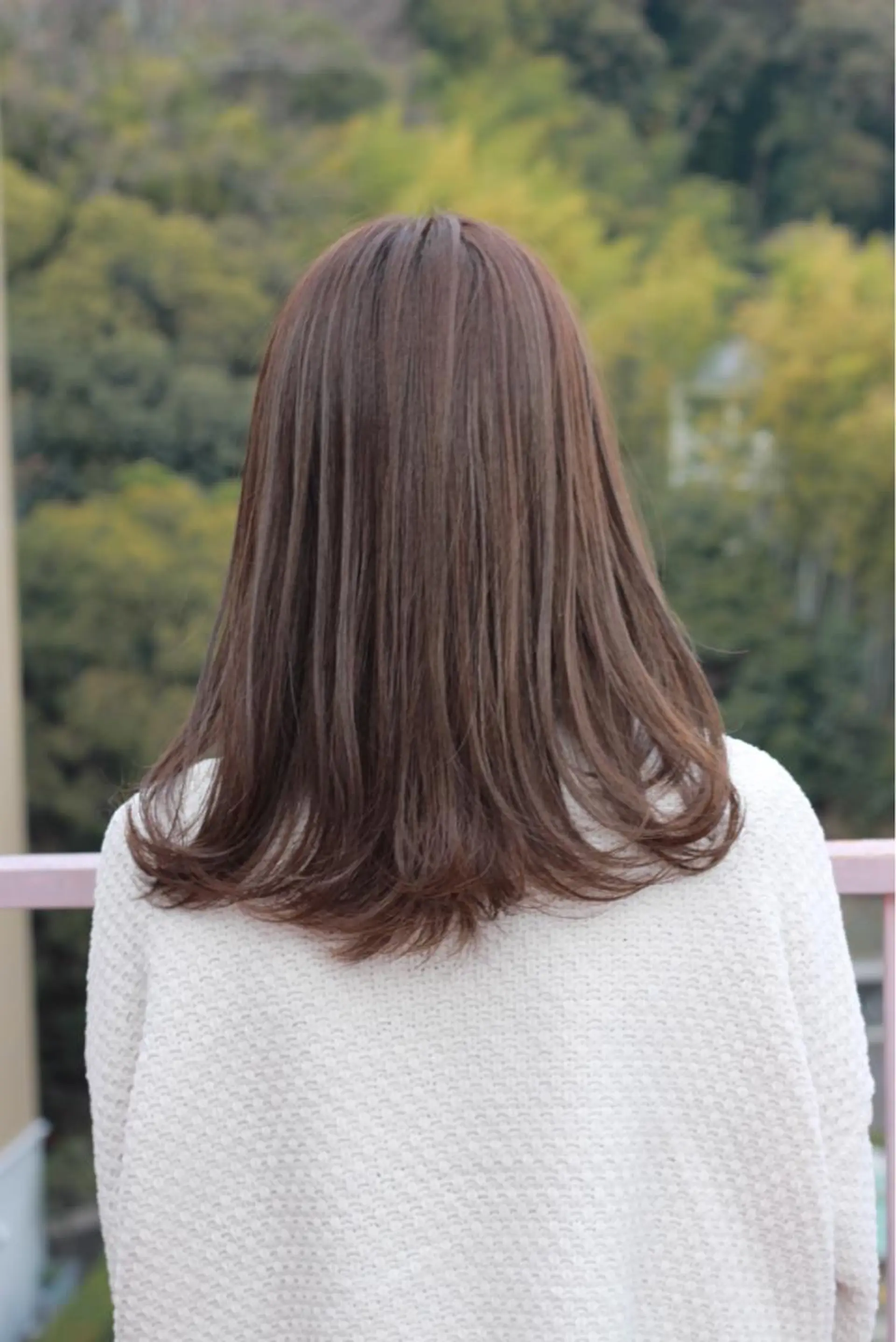 セミロング カラー グレージュ ミルクティーグレージュ カット ヘアカラー Viage （ビアージュ）のヘアスタイル