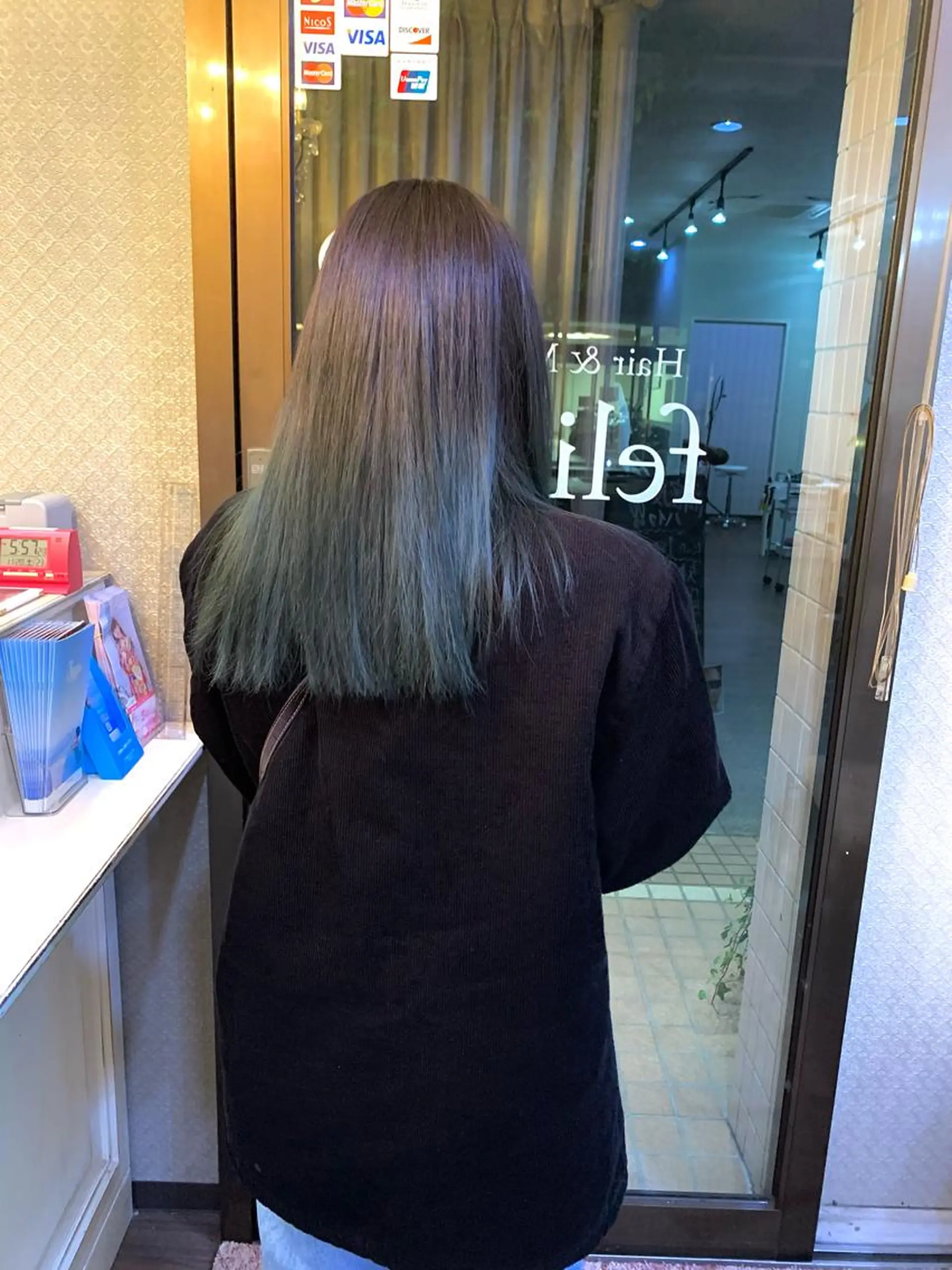 セミロング カラー Lunapiena所属・Lunapiena 🫧ナナのヘアスタイル