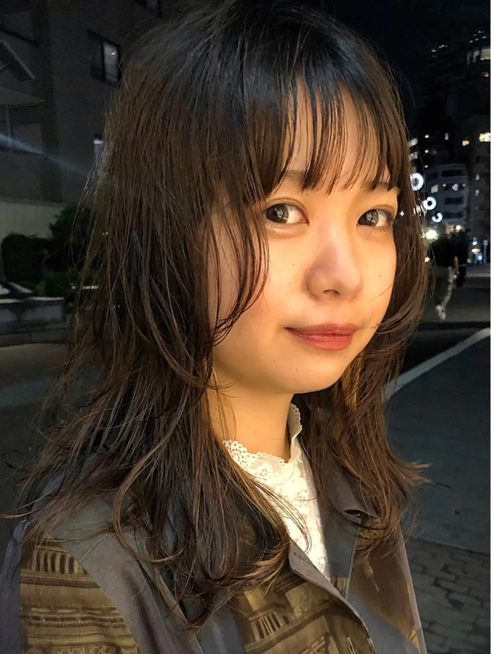 ミディアム ウルフカット SALOWIN所属・ブリーチ✨ ボブ✨レイヤーのヘアスタイル