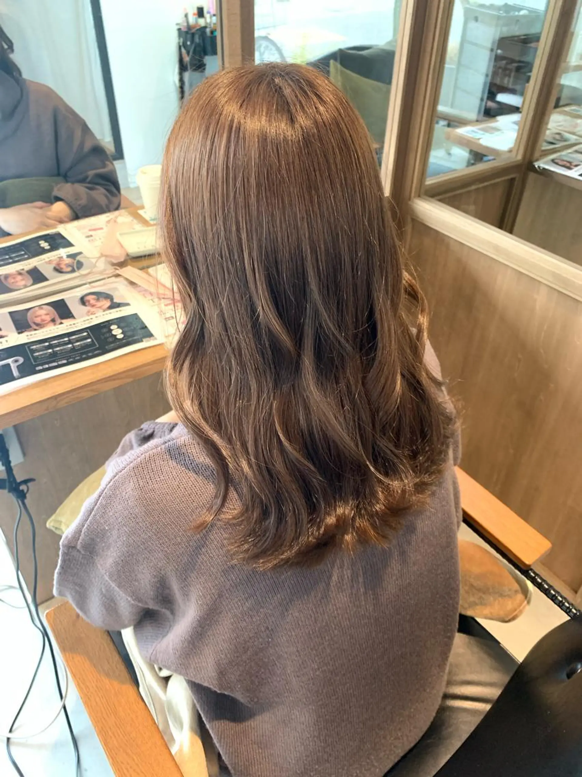 ロング カラー カット ヘアカラー FERIA 池田 比嘉あゆ美のヘアスタイル