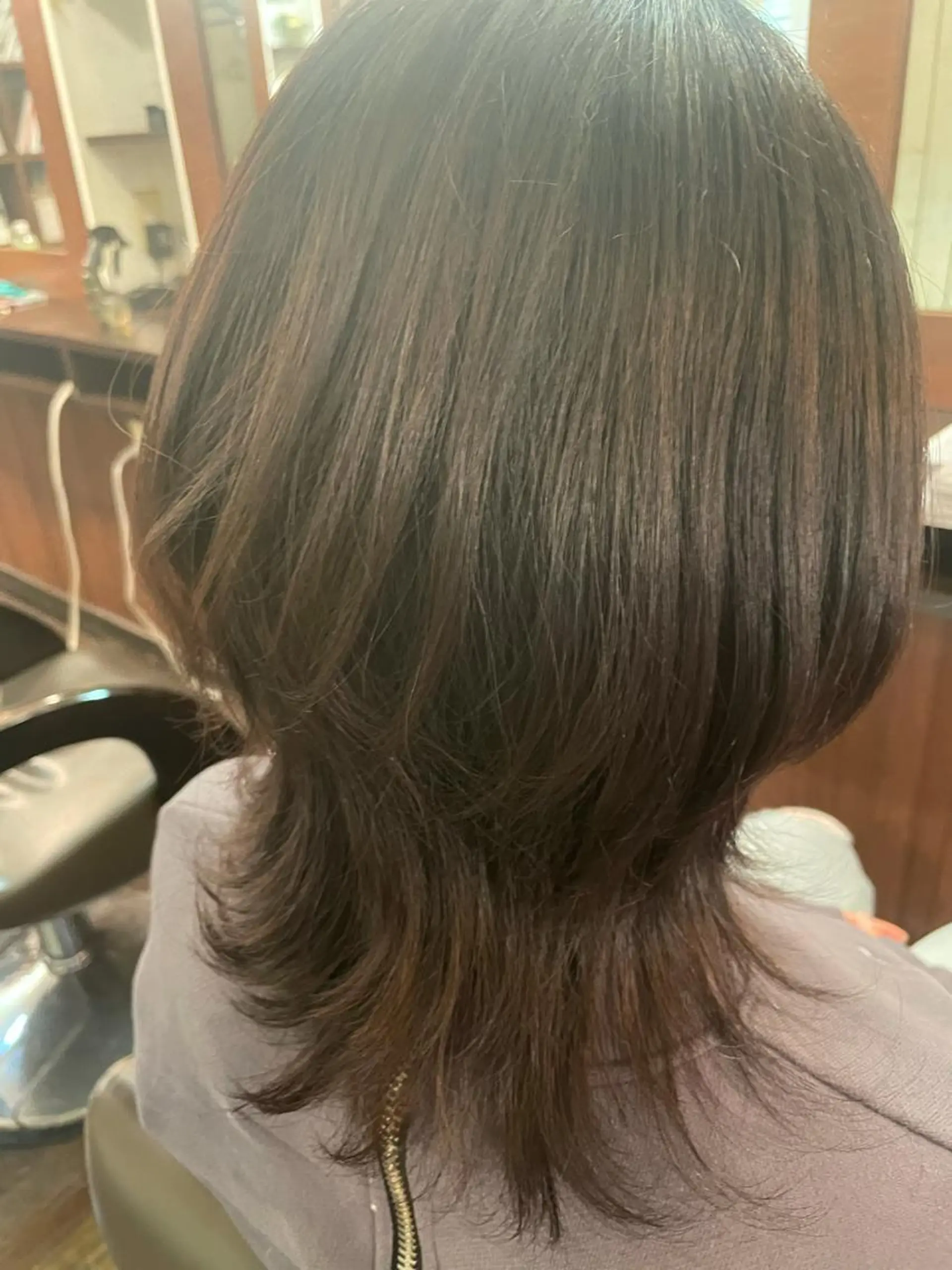 ミディアム ウルフカット カット 畠山 真由佳のヘアスタイル