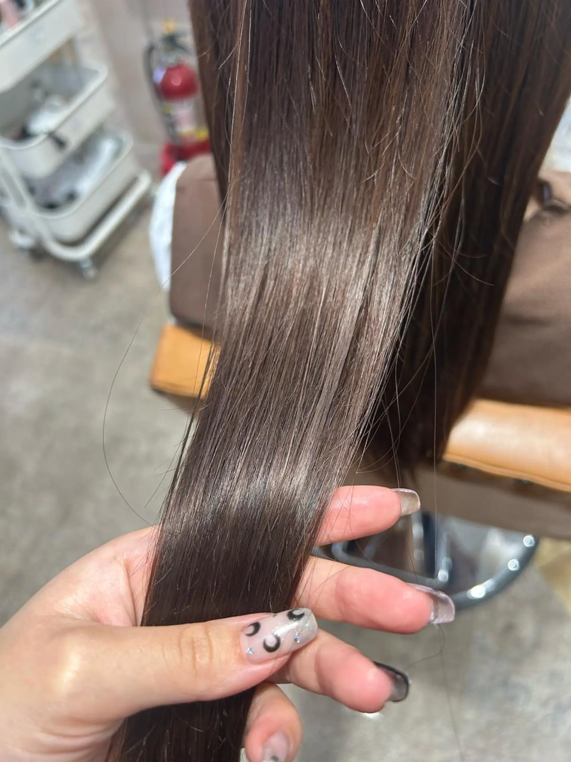 カラー ブラウンカラー 透明感カラー バイオレットカラー バイオレットブラウン 横山 実世のヘアスタイル