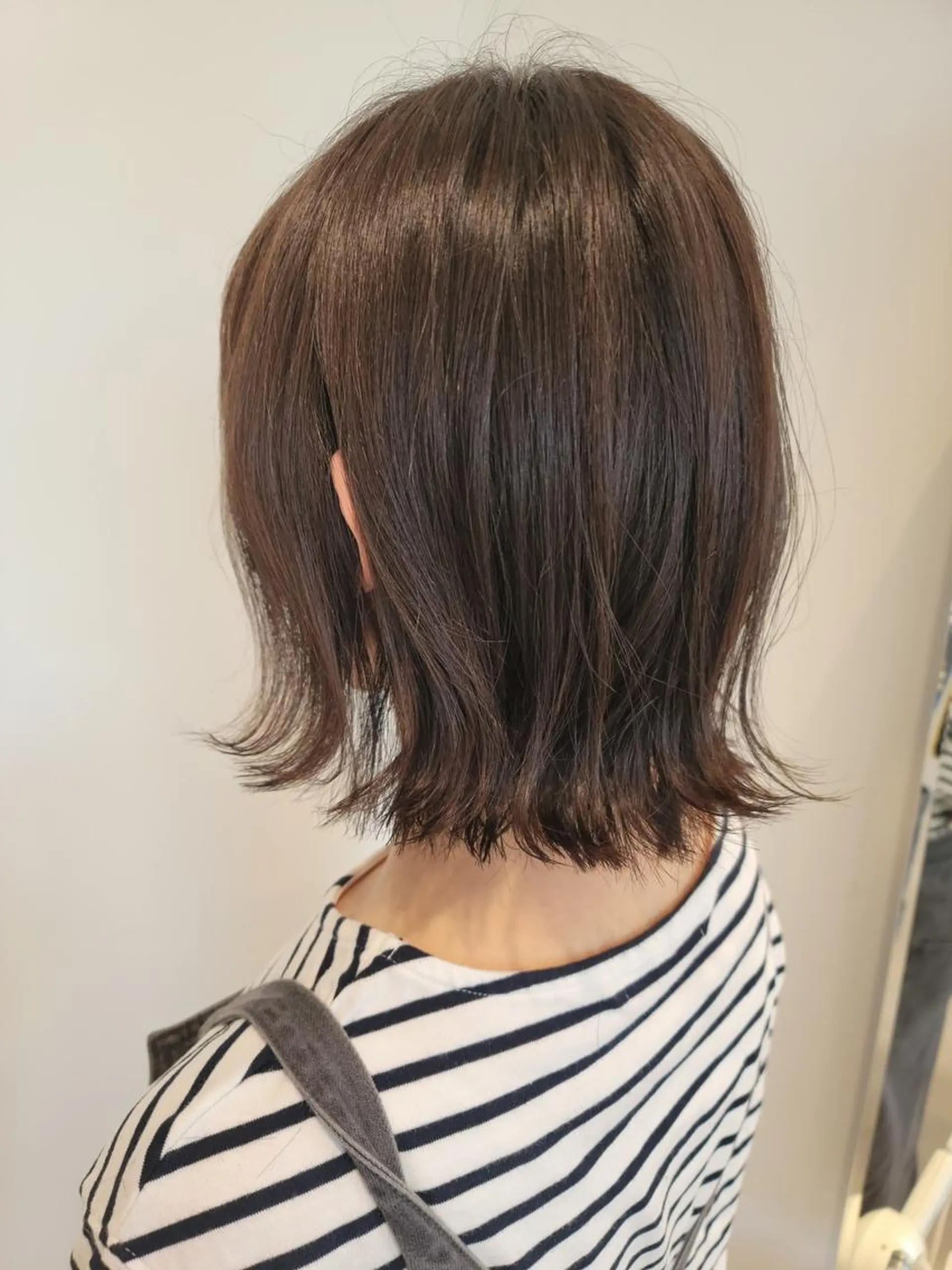 ショート カラー 切りっぱなしボブ ボブ 外ハネヘア カット ヘアカラー トリートメント 鈴木 翠のヘアスタイル