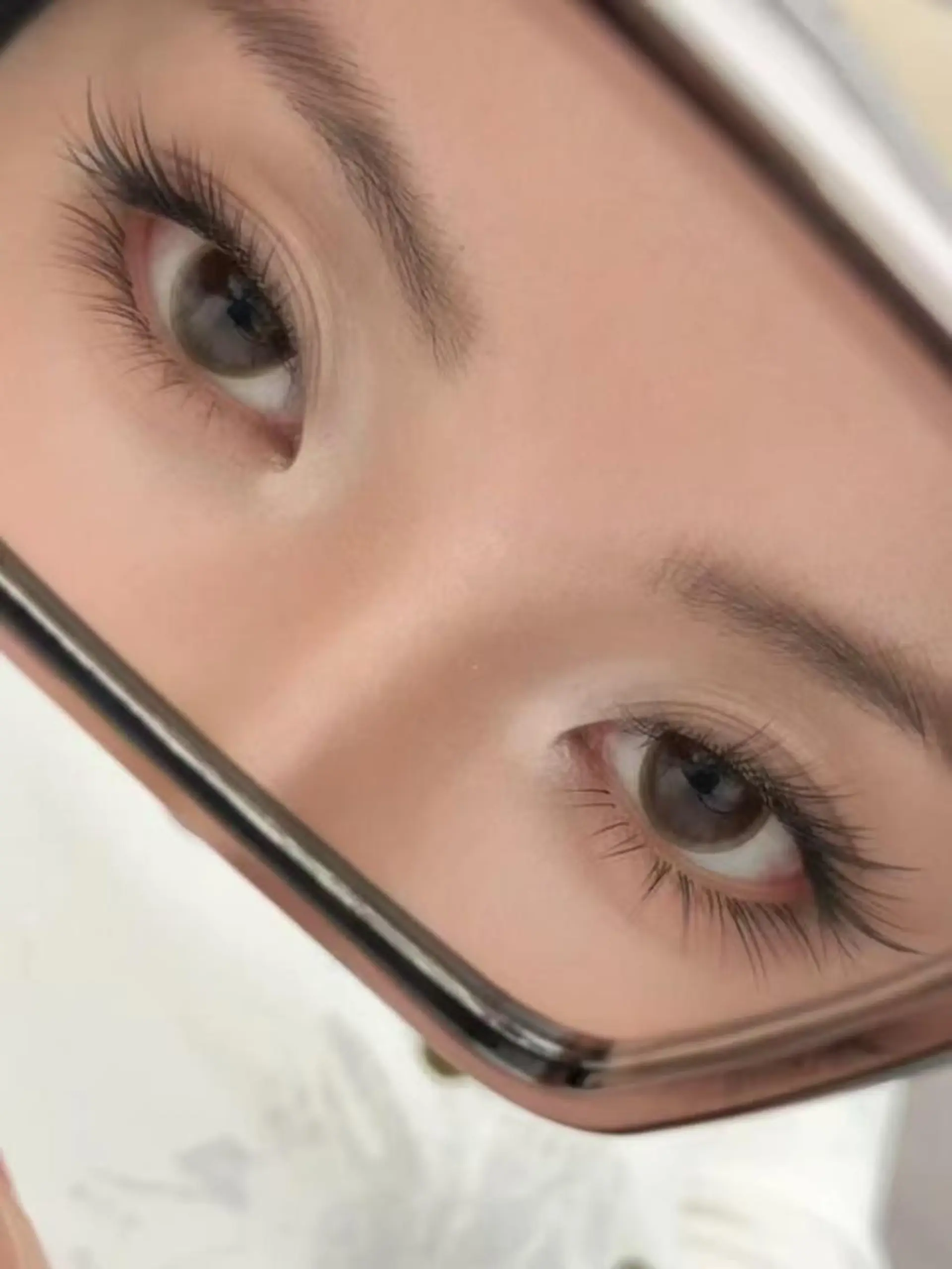 マツエク もも🍑LEDマツエ クボリュームラッシュのマツエク・マツパデザイン