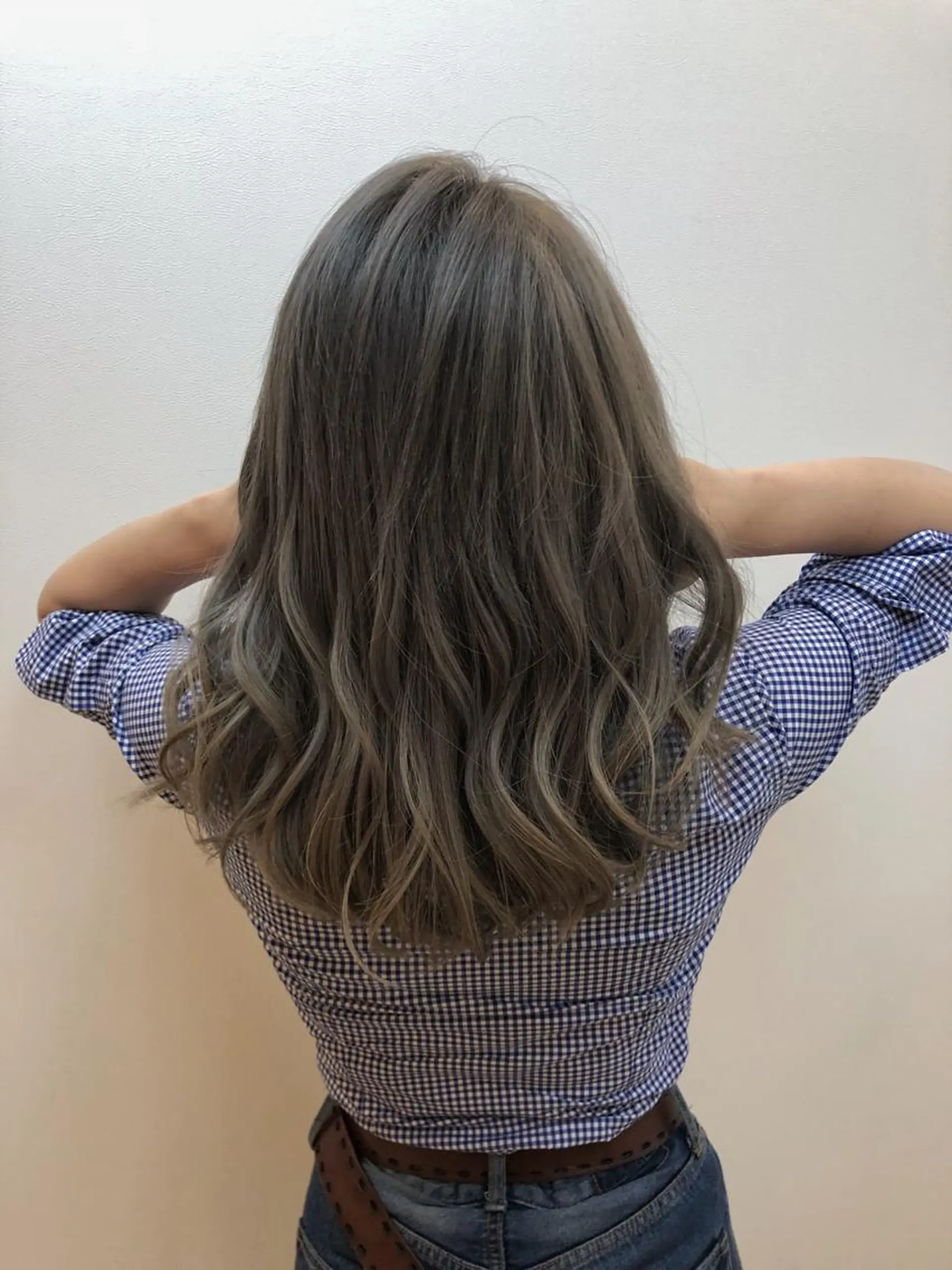 ミディアム カラー イルミナカラー 齋藤 らいのヘアスタイル