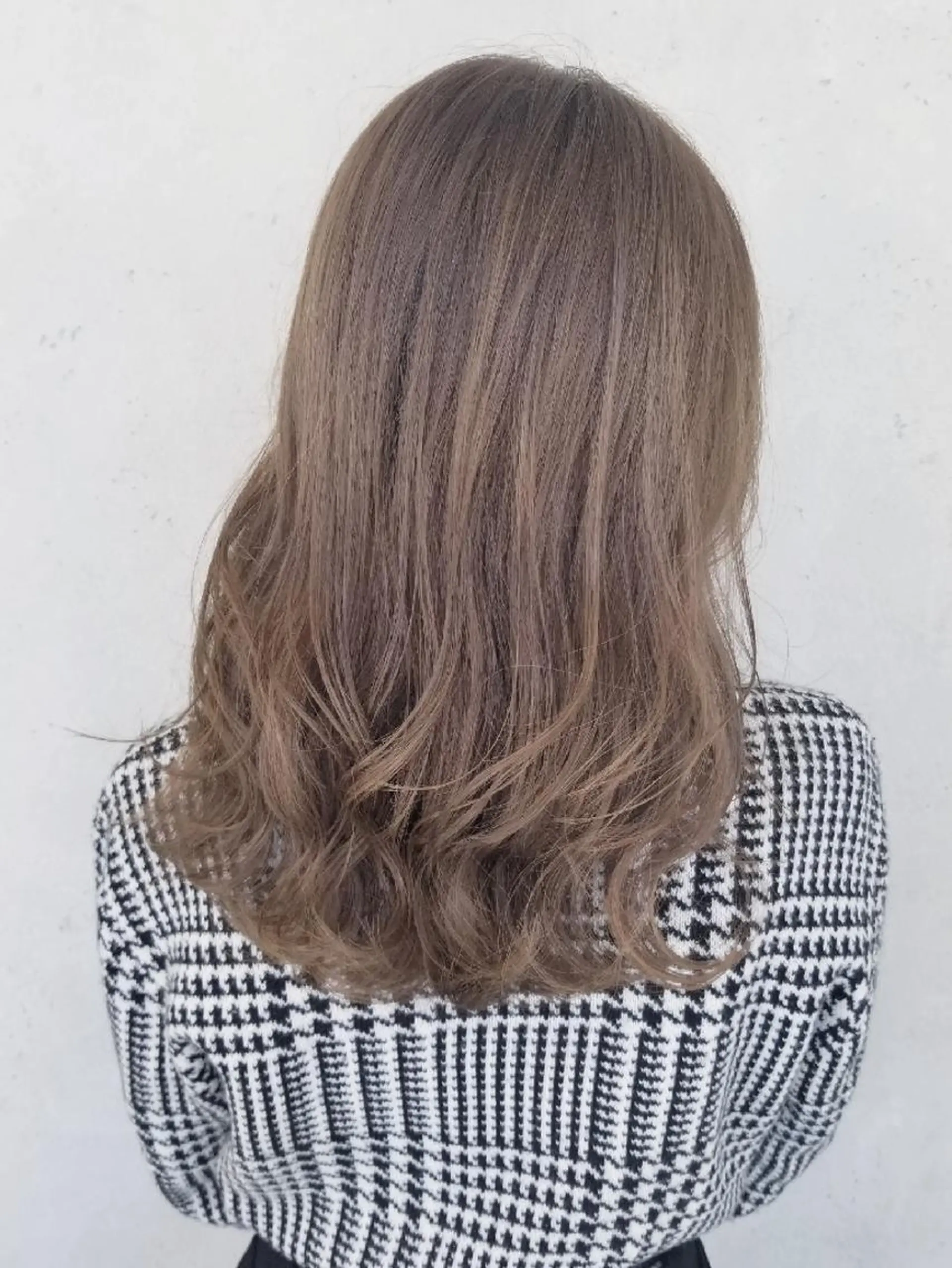 セミロング カラー ヘアアレンジ アディクシーカラー アッシュ アッシュブラウン アッシュグレー アッシュグレージュ フルール所属・🌟透明感カラー 🌟SAITO🌟のヘアスタイル