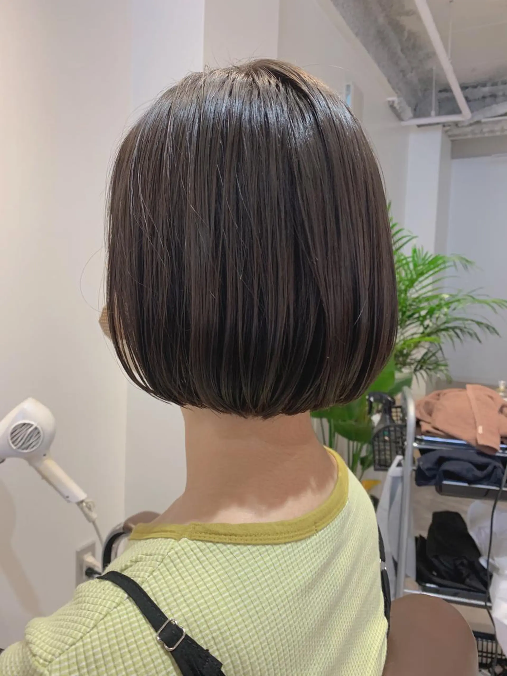 ミディアム MIA 菅原のヘアスタイル