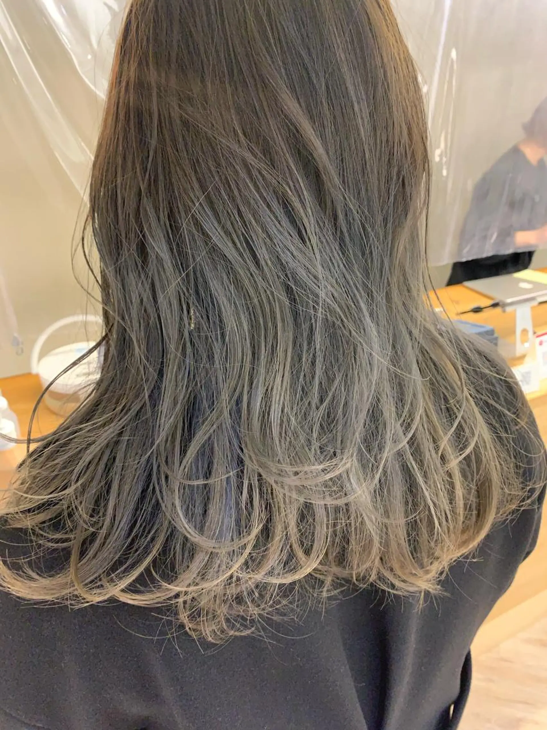 ミディアム カラー ブリーチ グラデーションカラー LORENAO所属・ブリーチなしカラー♡ rinaのヘアスタイル