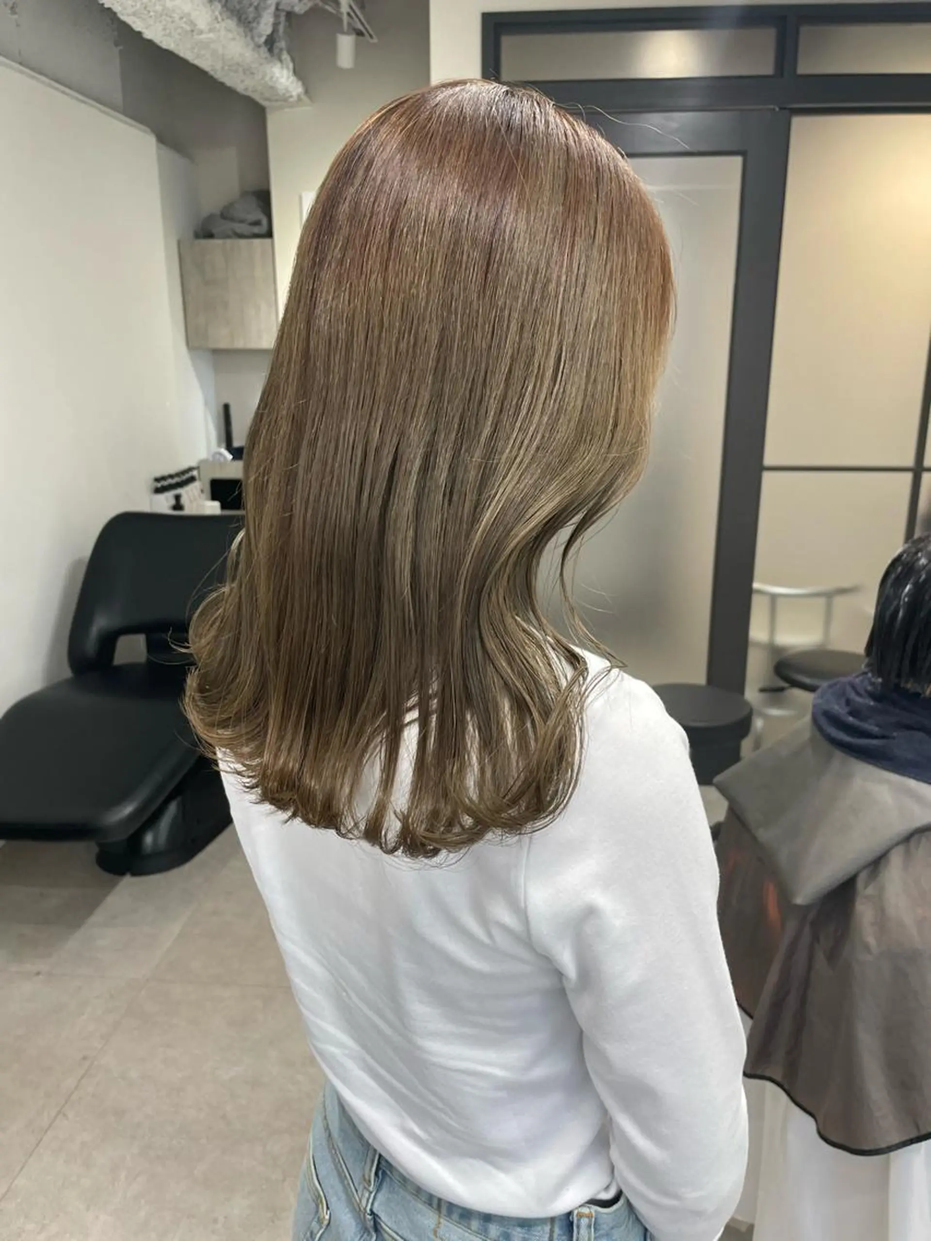 セミロング ヘアカラー 🌸インナーカラー 🌸藤井春華のヘアスタイル