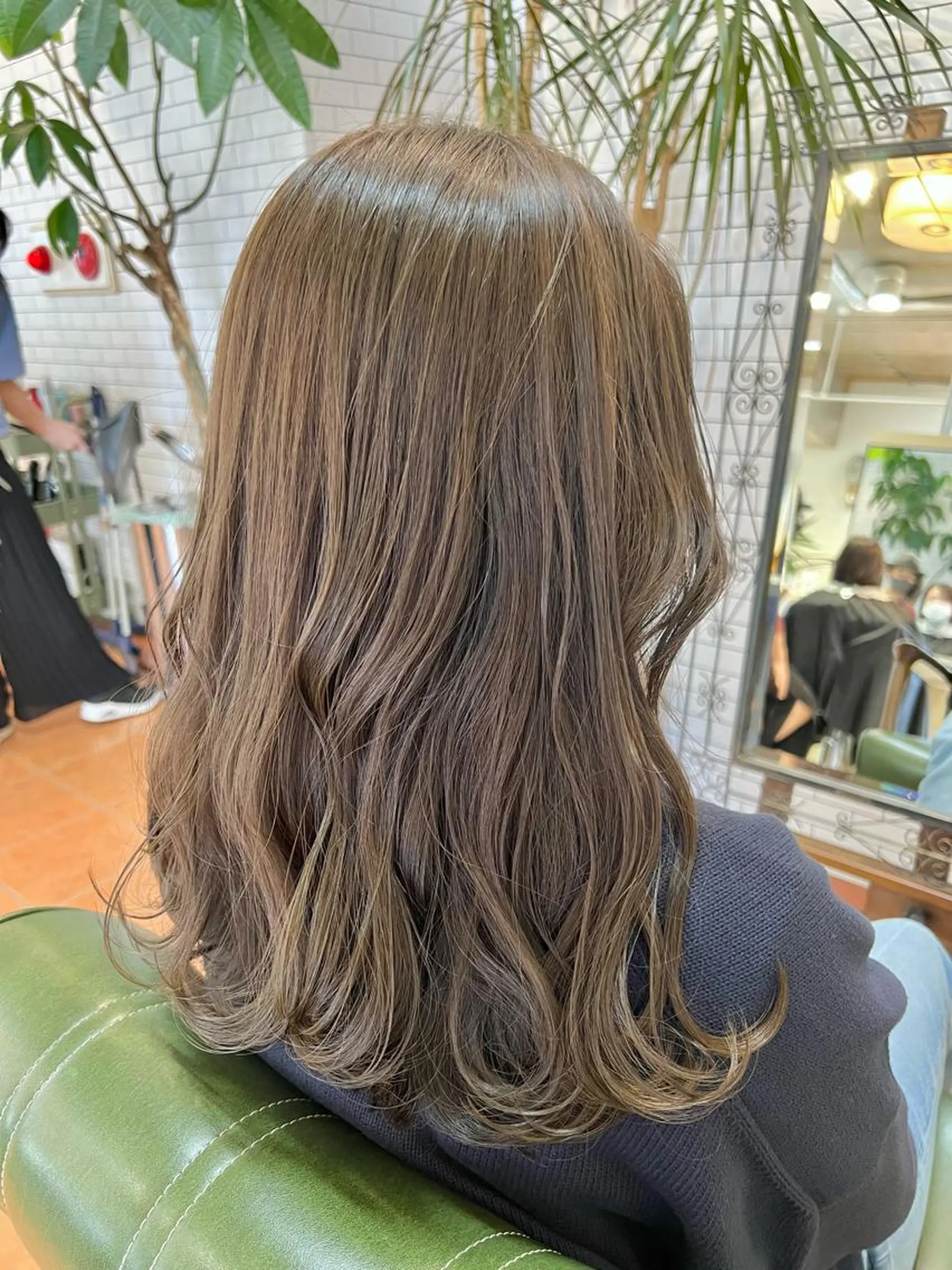 ロング カラー カット ヘアカラー トリートメント 石井 佑樹のヘアスタイル