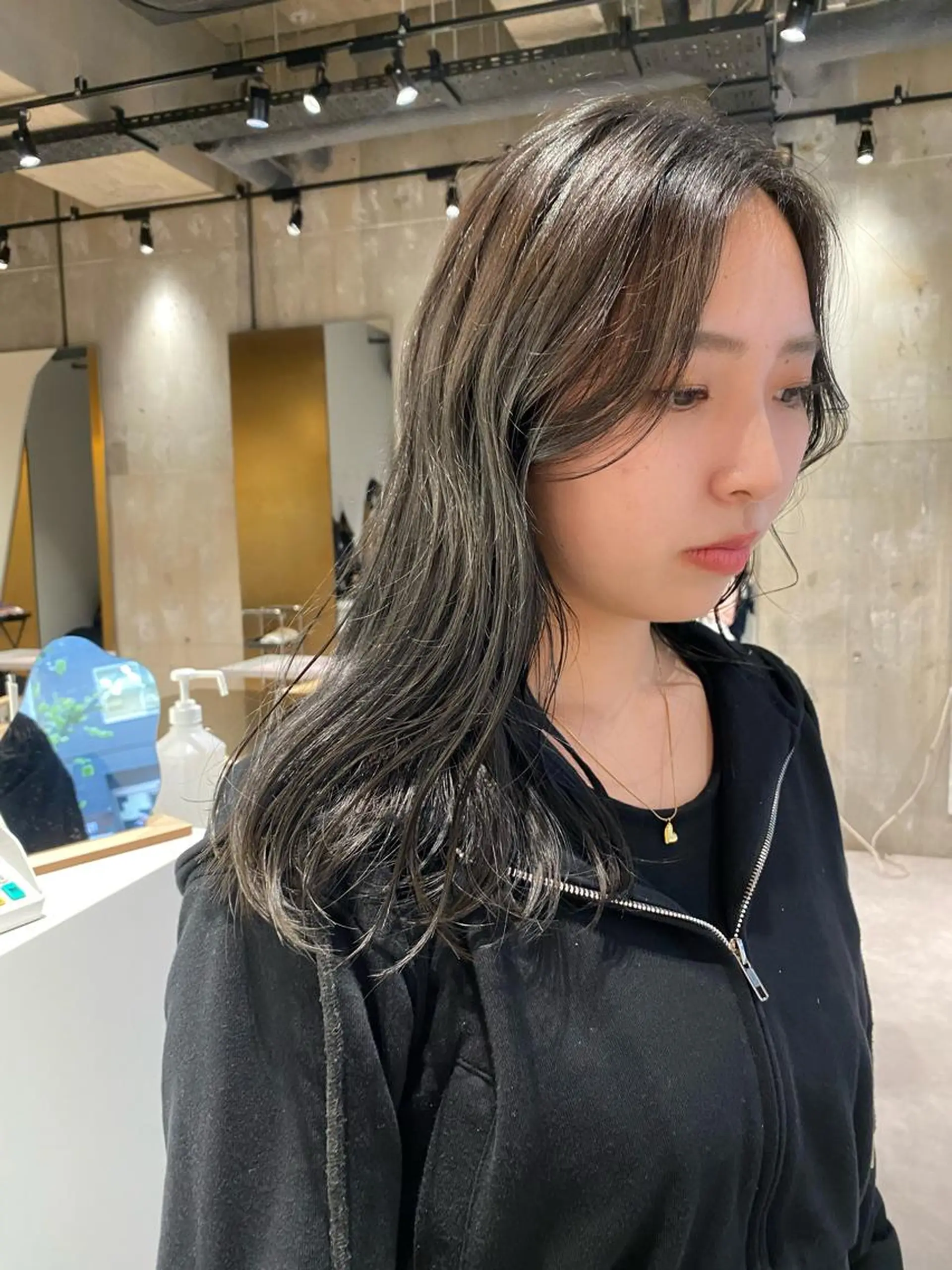 ロング ヘアカラー mina🪐立川駅/ レイヤー/ボブのヘアスタイル