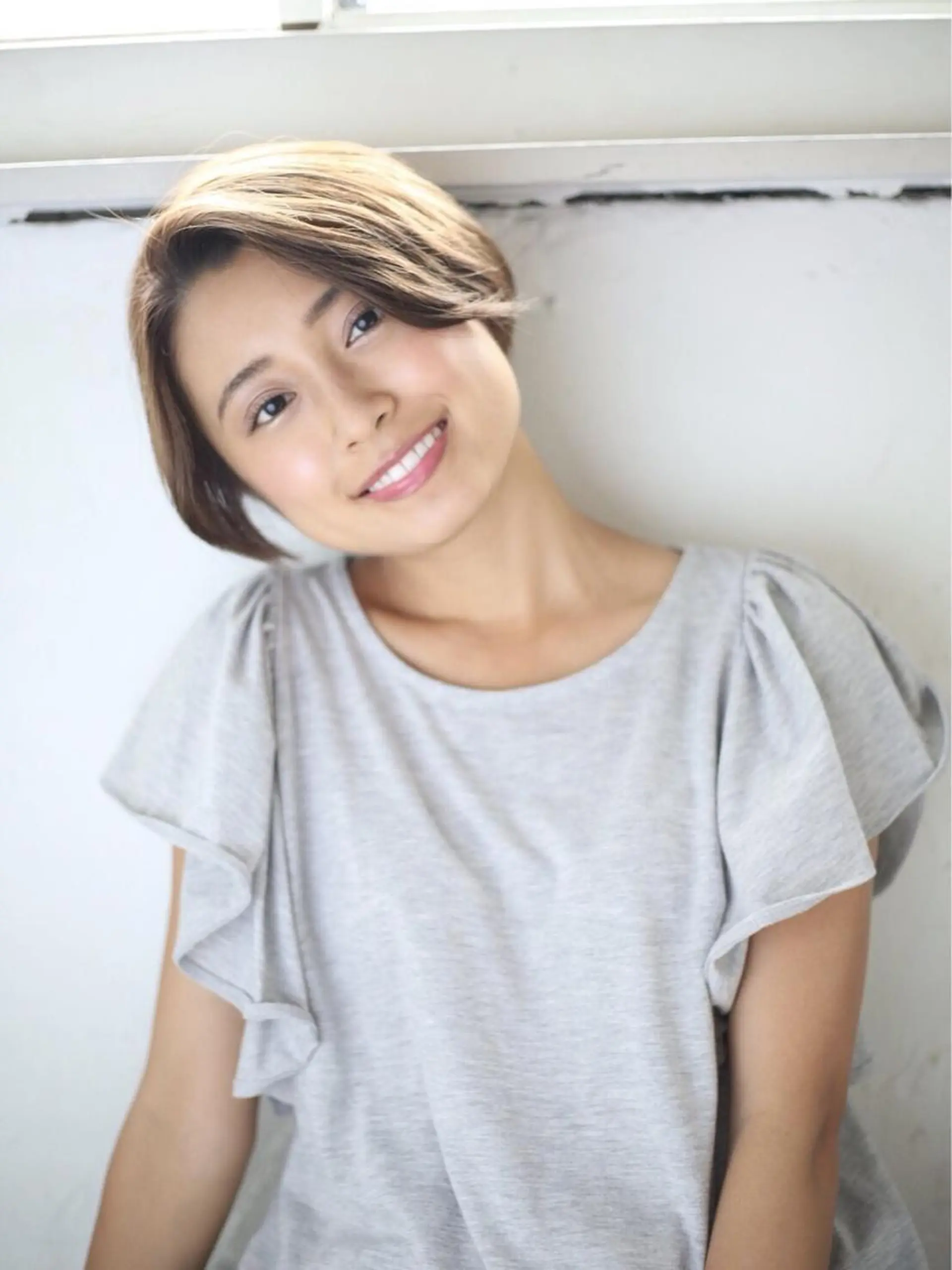 ショート カラー パーマ 野崎 ひかりのヘアスタイル