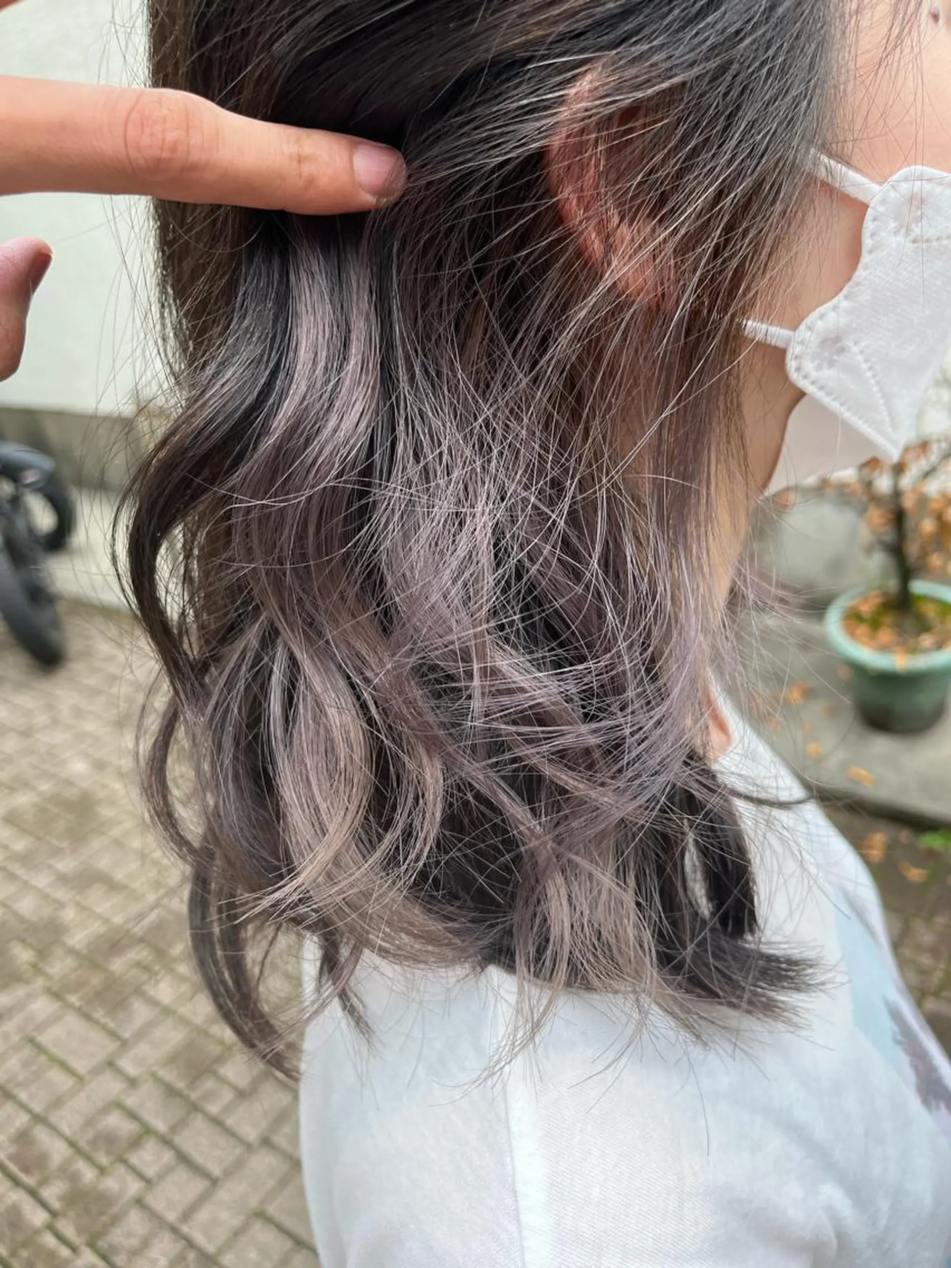 ミディアム カラー ショートボブ ボブレイヤー アッシュ バレイヤージュ ミストバング カット ヘアカラー トリートメント 原宿サロン代表 デザインカラー伊藤卓のヘアスタイル
