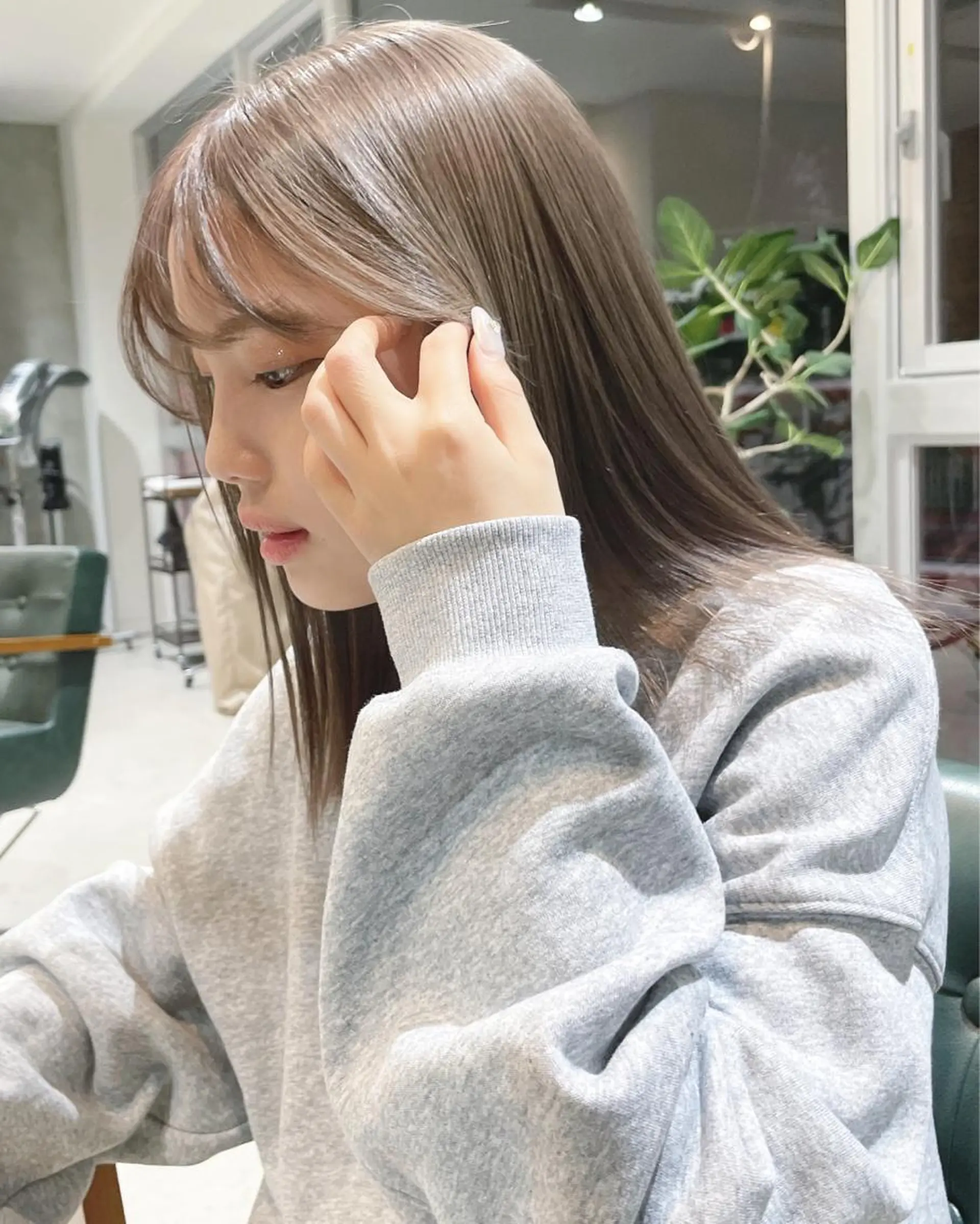 ミディアム ill.所属・ill［イル］大須 ダブルカラー髪質改善のヘアスタイル