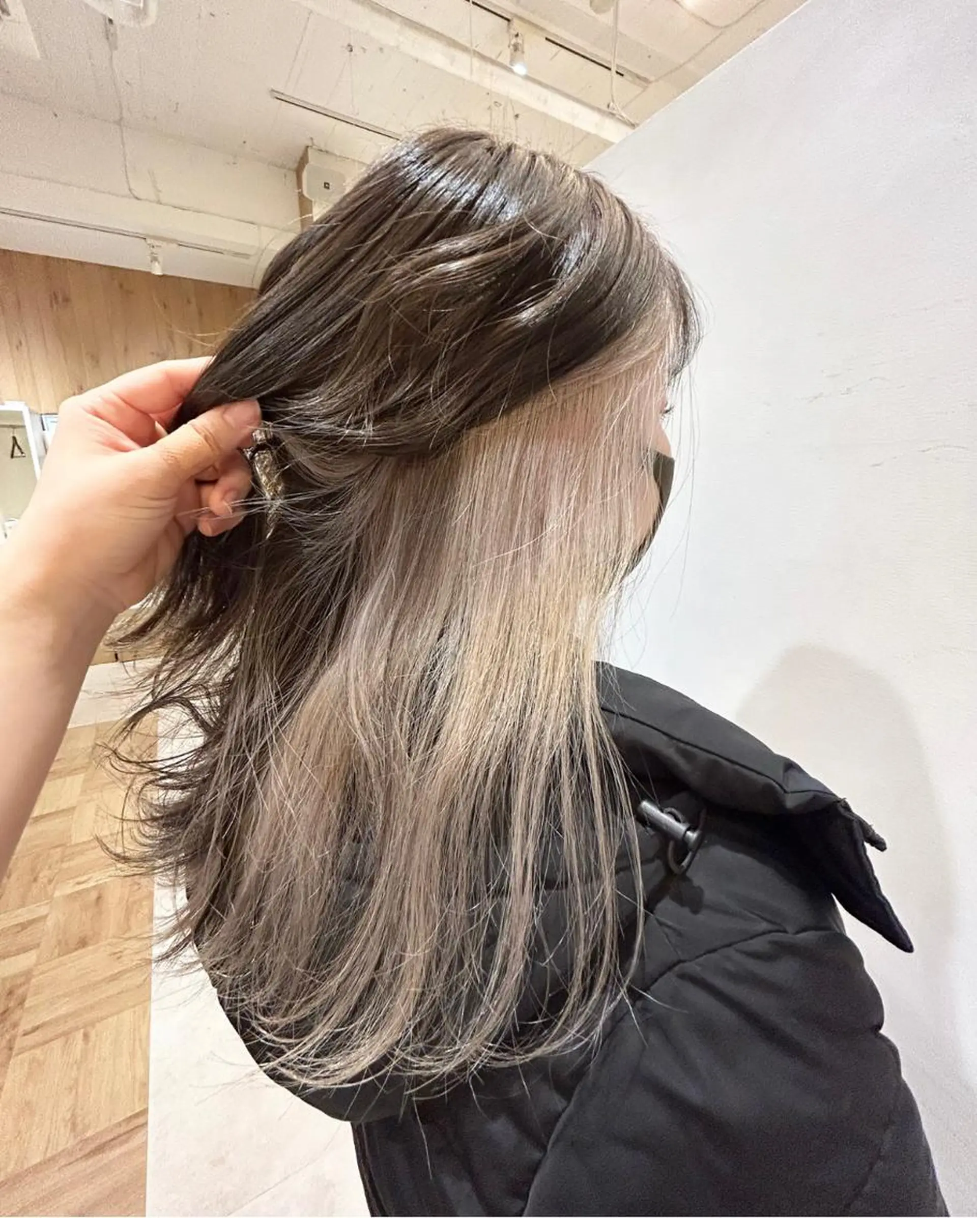 セミロング ヘアカラー ゆうき あすかのヘアスタイル