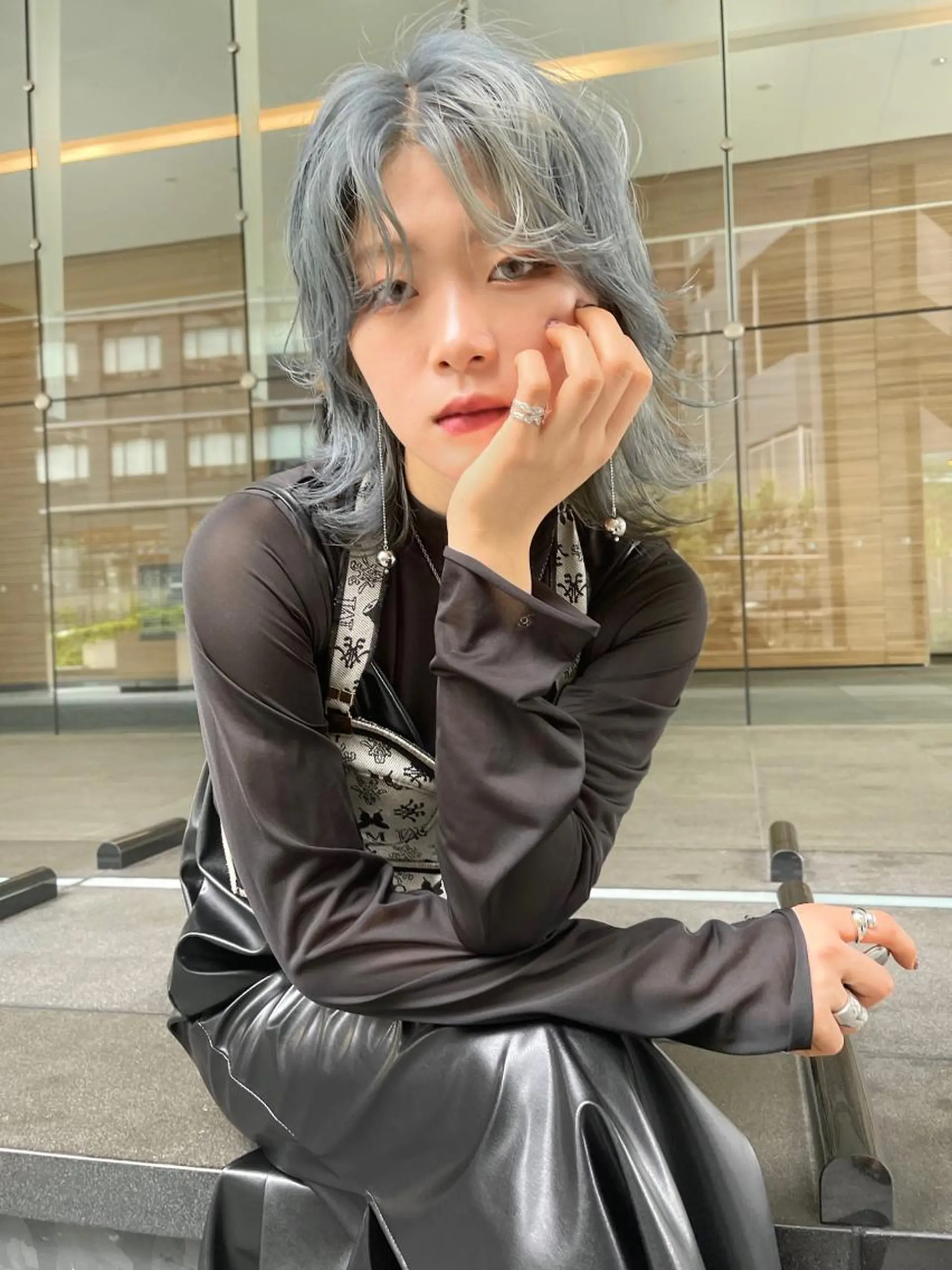 ミディアム カラー ブリーチ ハイトーンカラー ヘアカラー トリートメント SALOWIN梅田茶屋町North店所属・福山 晴香のヘアスタイル