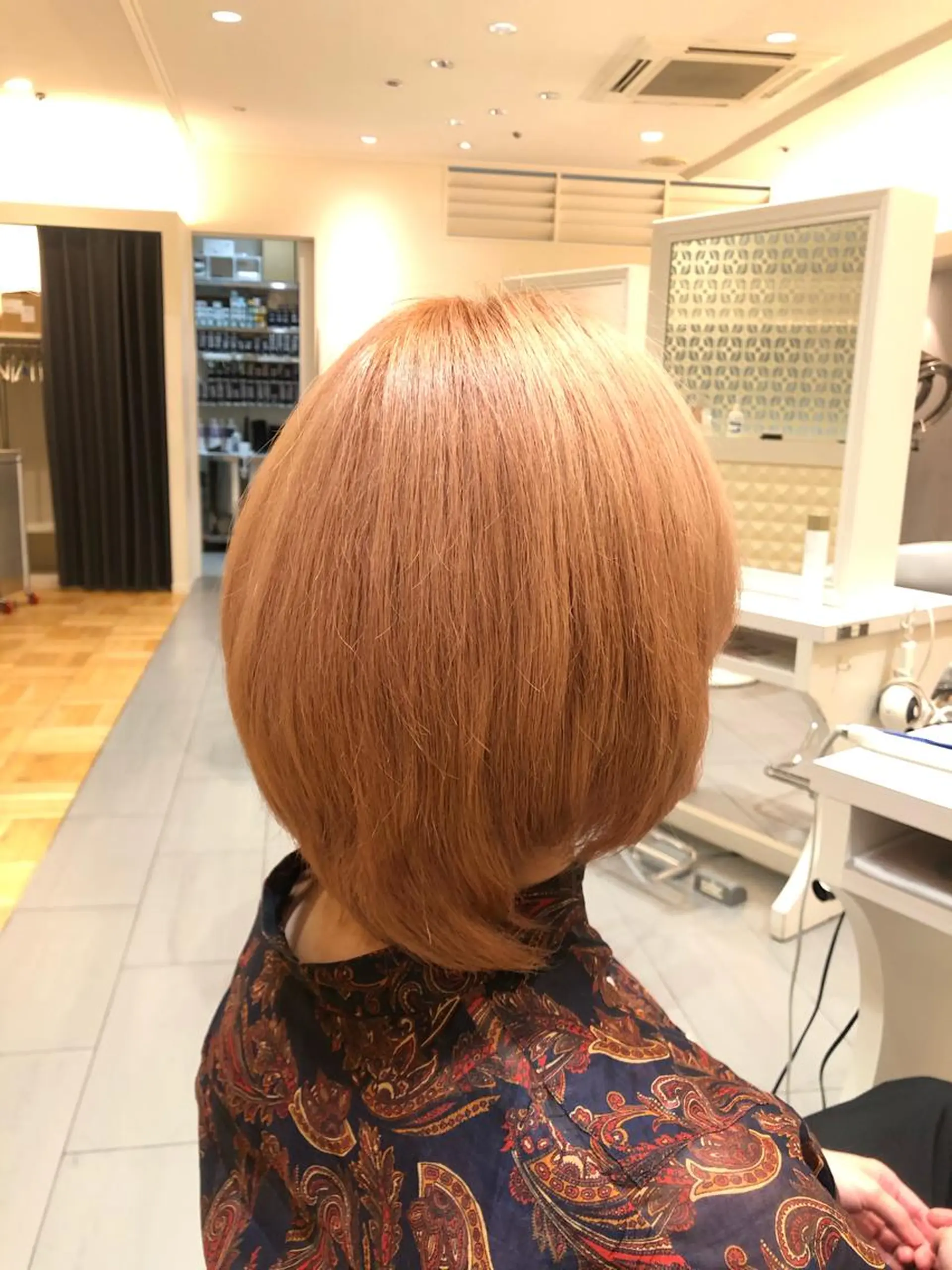 カラー ブリーチ Ｈａｉｒ’ｓ Ｇａｌｌeｒｙ所属・✨堺東駅近✨阪上 沙織のヘアスタイル