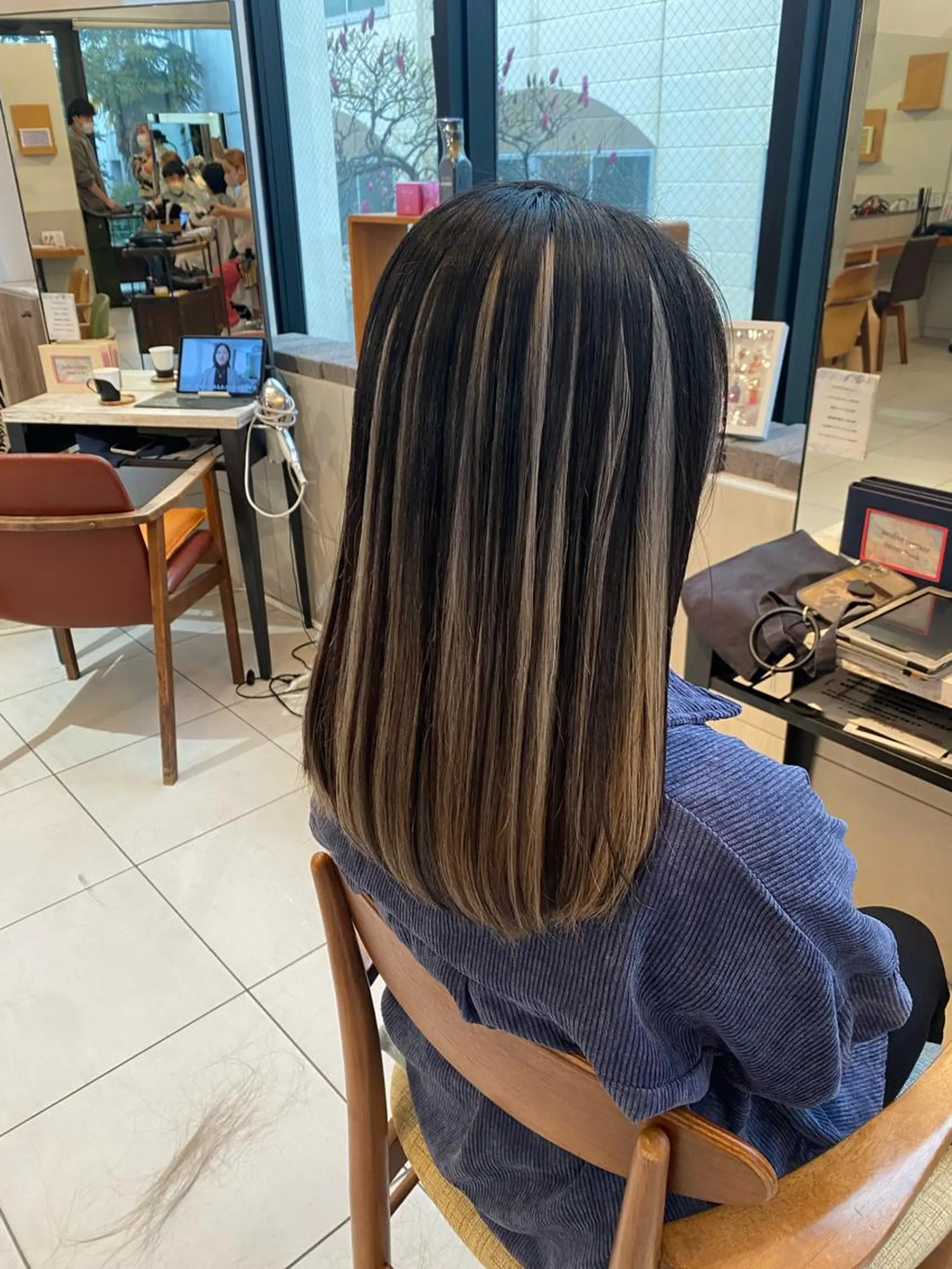 ロング カラー ヘアカラー トリートメント 艶カラー/耳つぼ/ 渡辺奈緒のその他イメージ