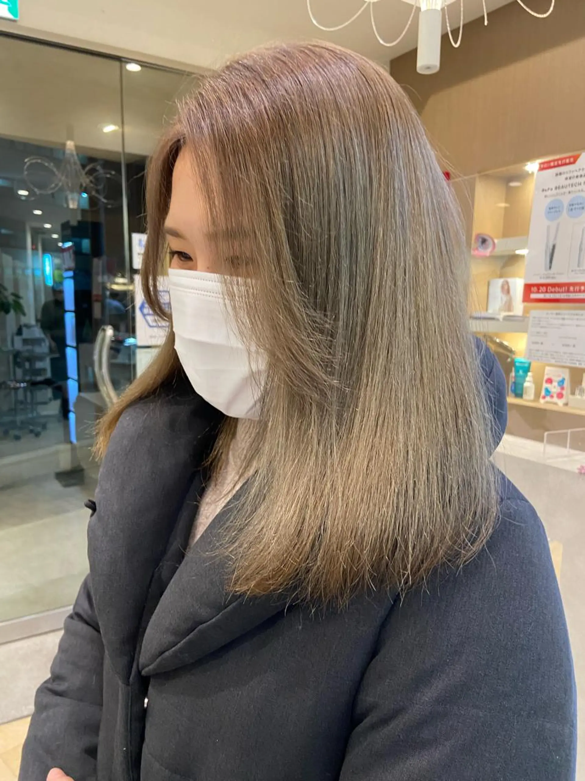 ロング ヘアカラー 淺谷 美紀のヘアスタイル