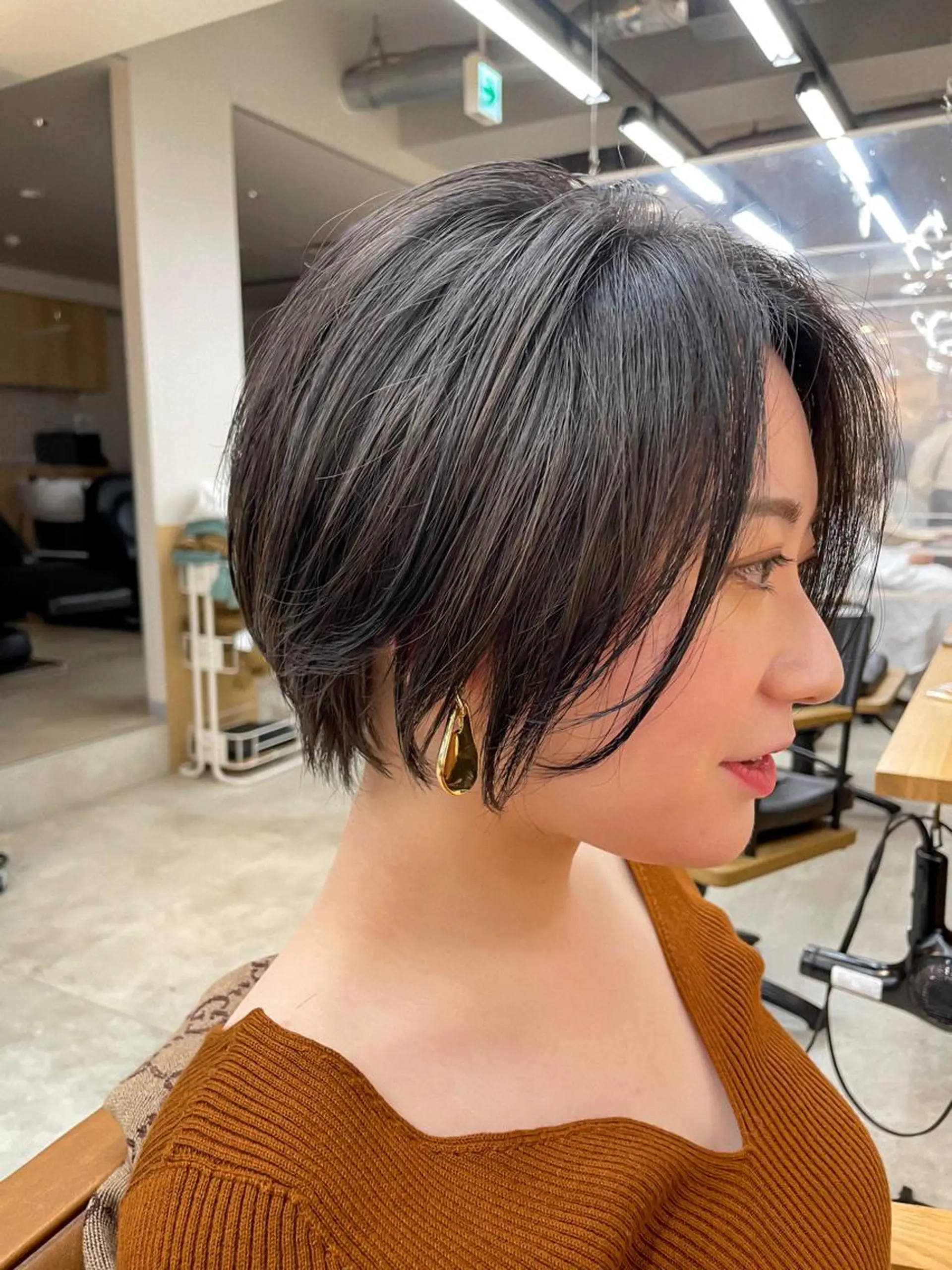ショート ナリタ ミユウのヘアスタイル