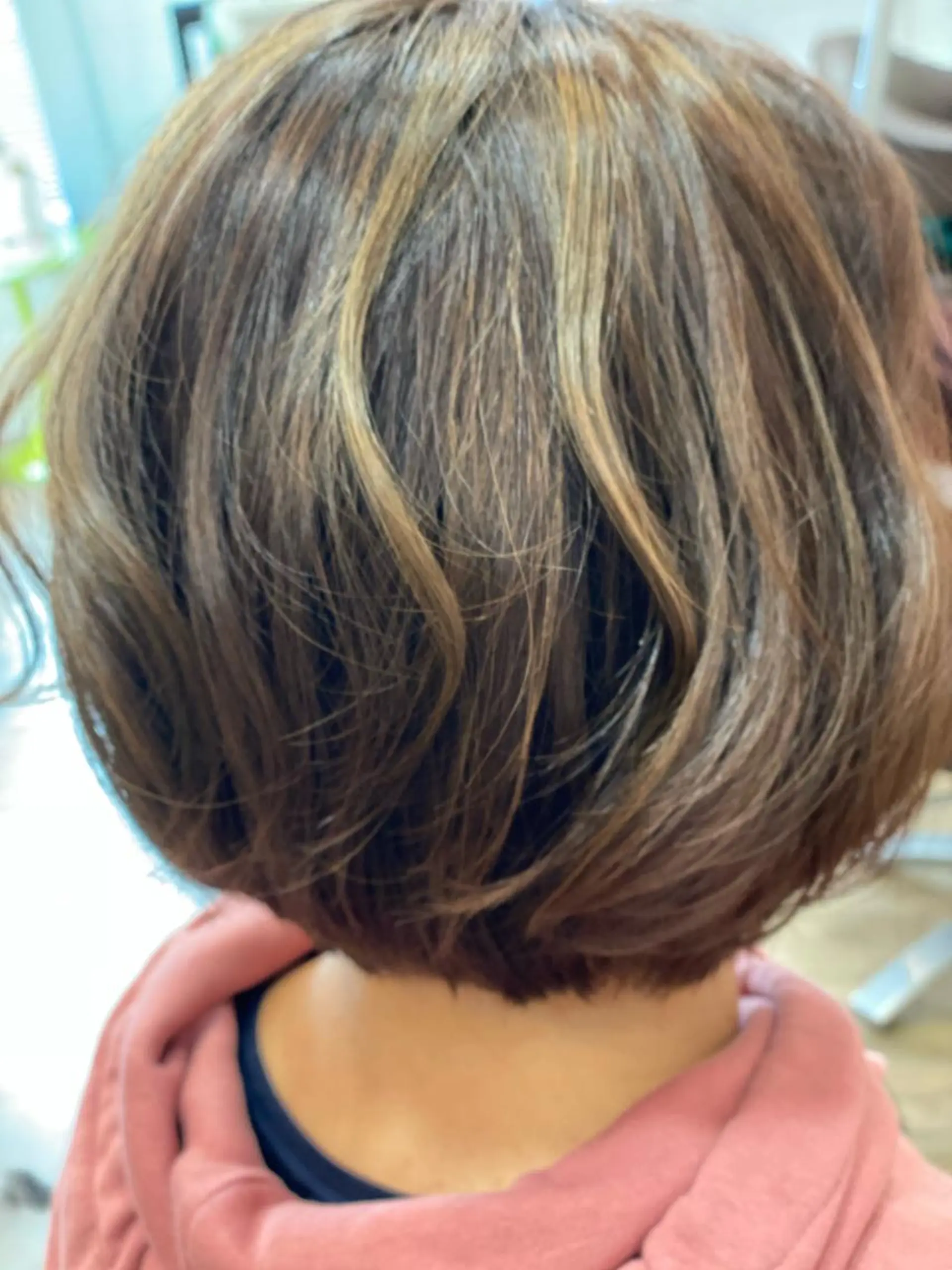 ショート アッシュ ハイライト カット ヘアカラー トリートメント 鈴木 雅人のヘアスタイル