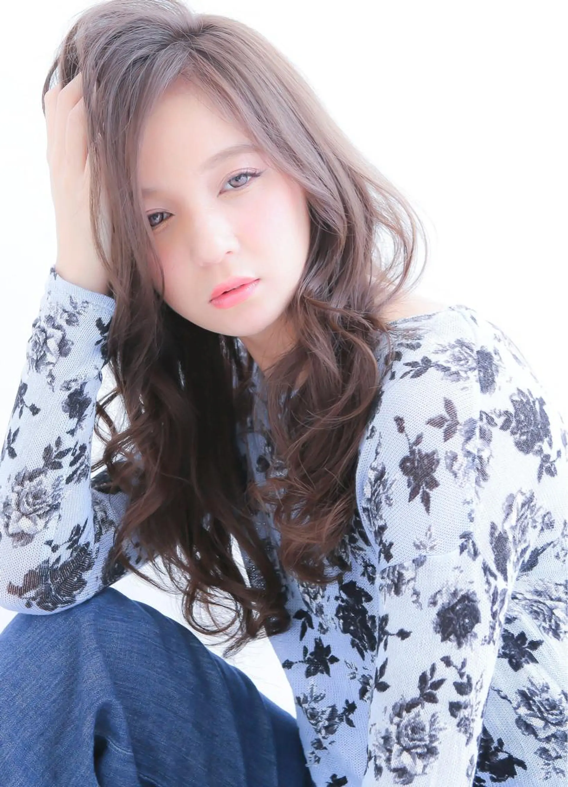 ロング カラー ヘアアレンジ グレージュ ラベンダーカラー ラベンダーグレージュ ラベンダーグレー モテ髪透明感❤️ デイズヘアカラーのヘアスタイル