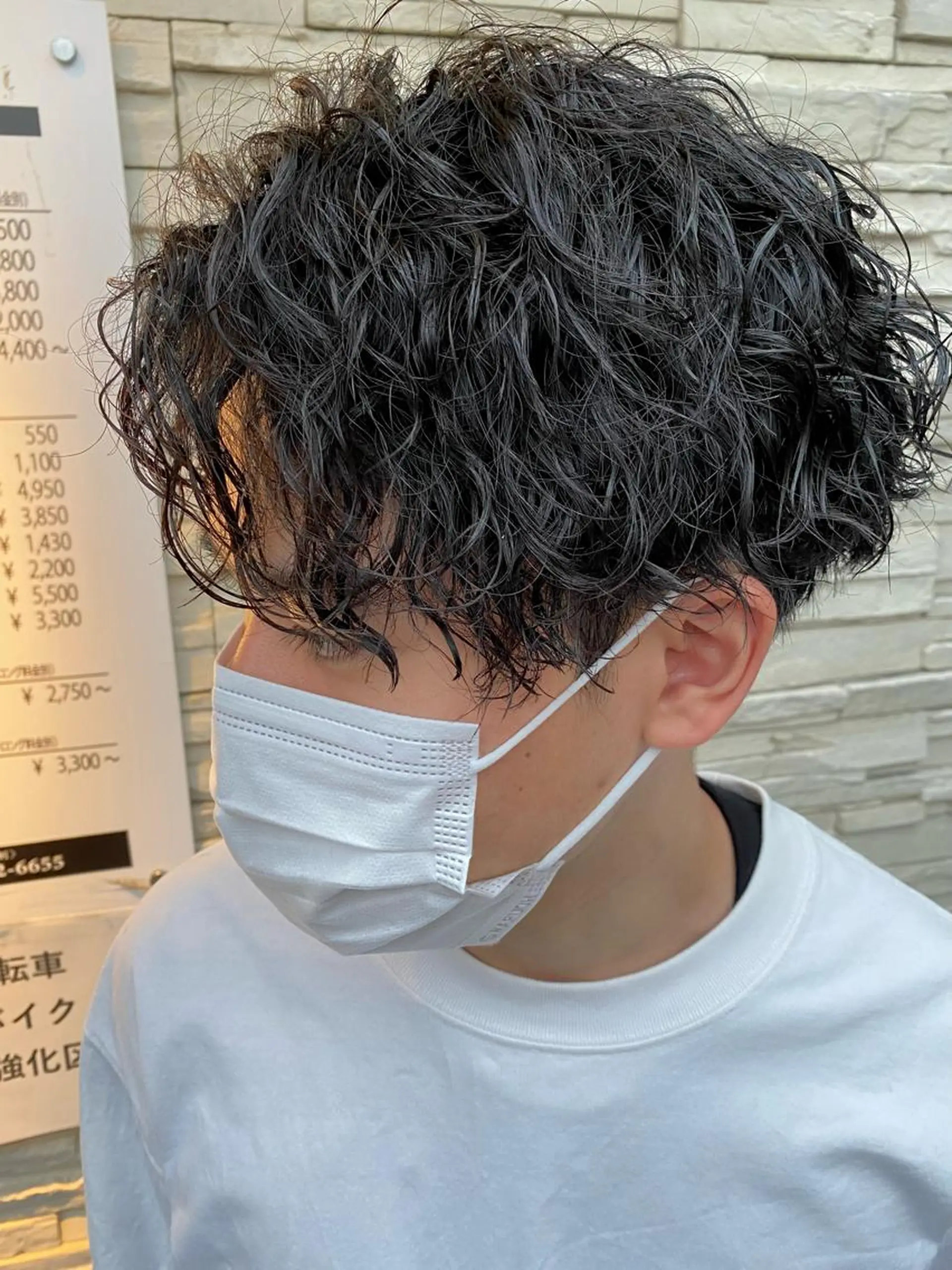 ショート パーマ メンズ センターパート メンズパーマ カット ヘッドスパ 塩谷黎✨ブリーチカラ ーメンズパーマ✨のヘアスタイル