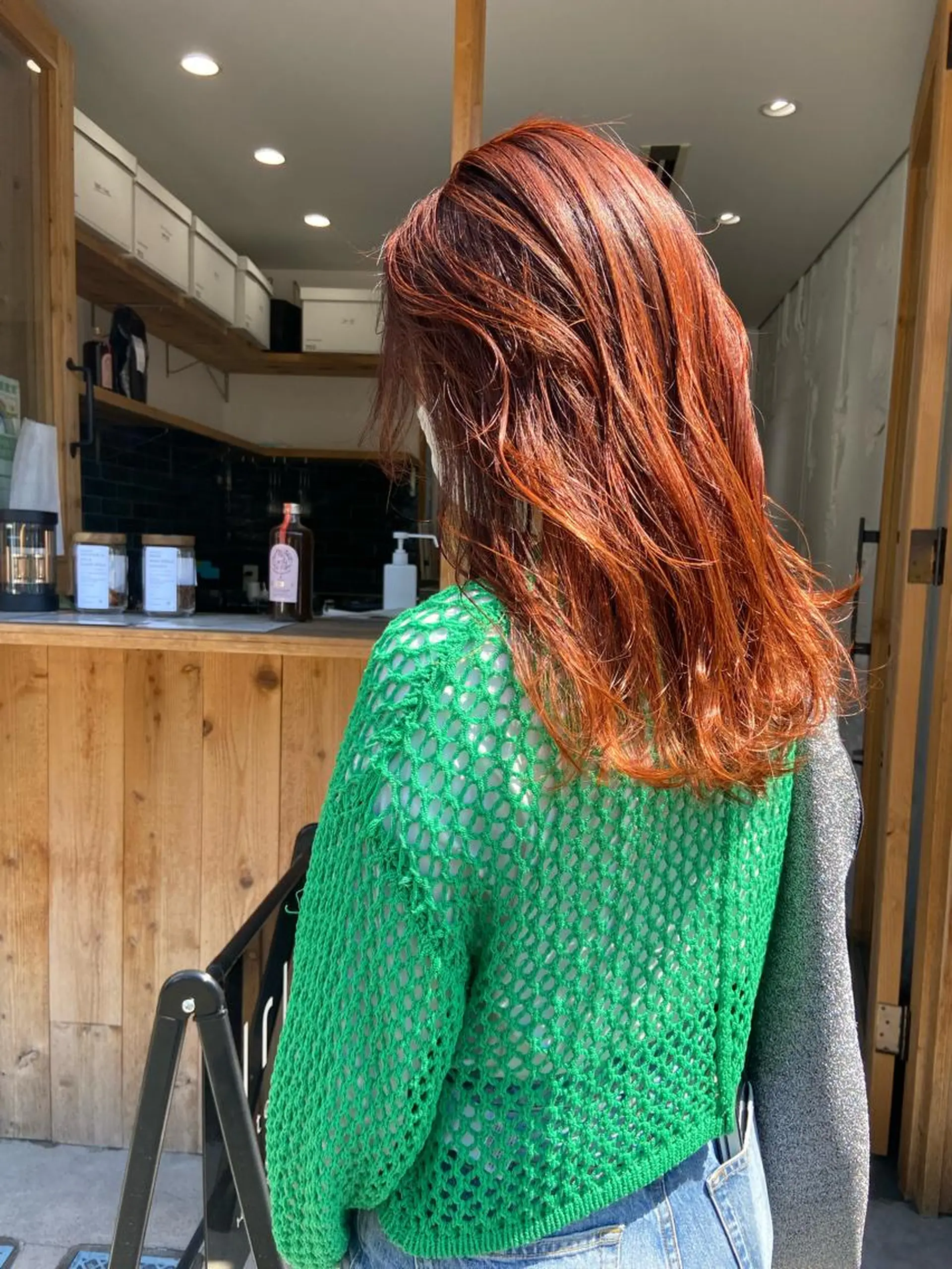 セミロング カラー オレンジ 大塚 夏生のヘアスタイル