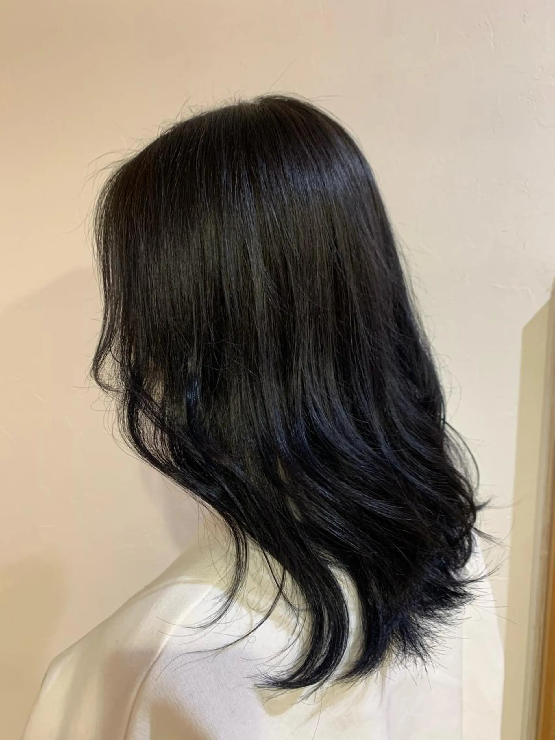 ミディアム 山中 かりんのヘアスタイル