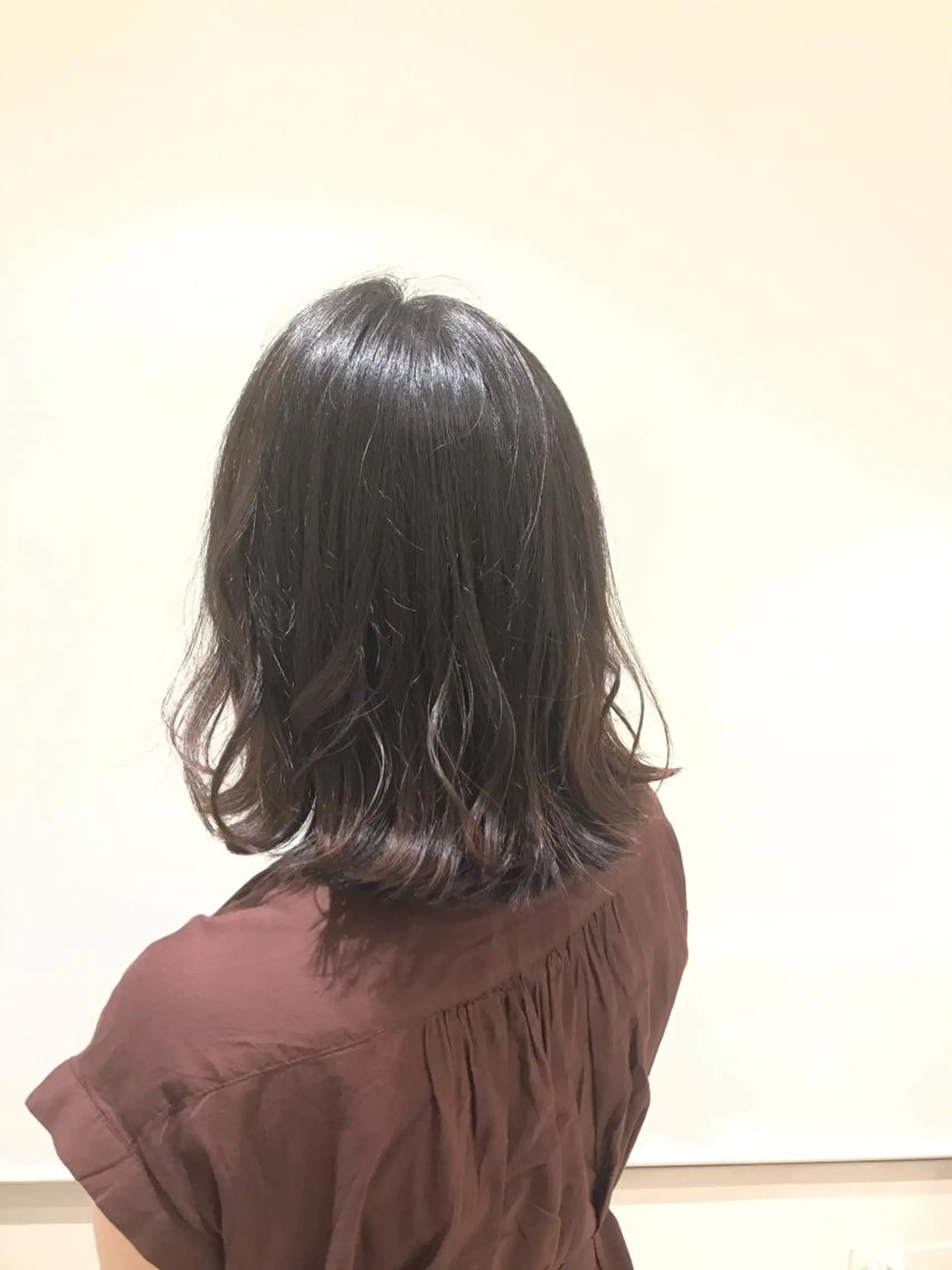 ミディアム パーマ 30代からの大人 ショートのヘアスタイル