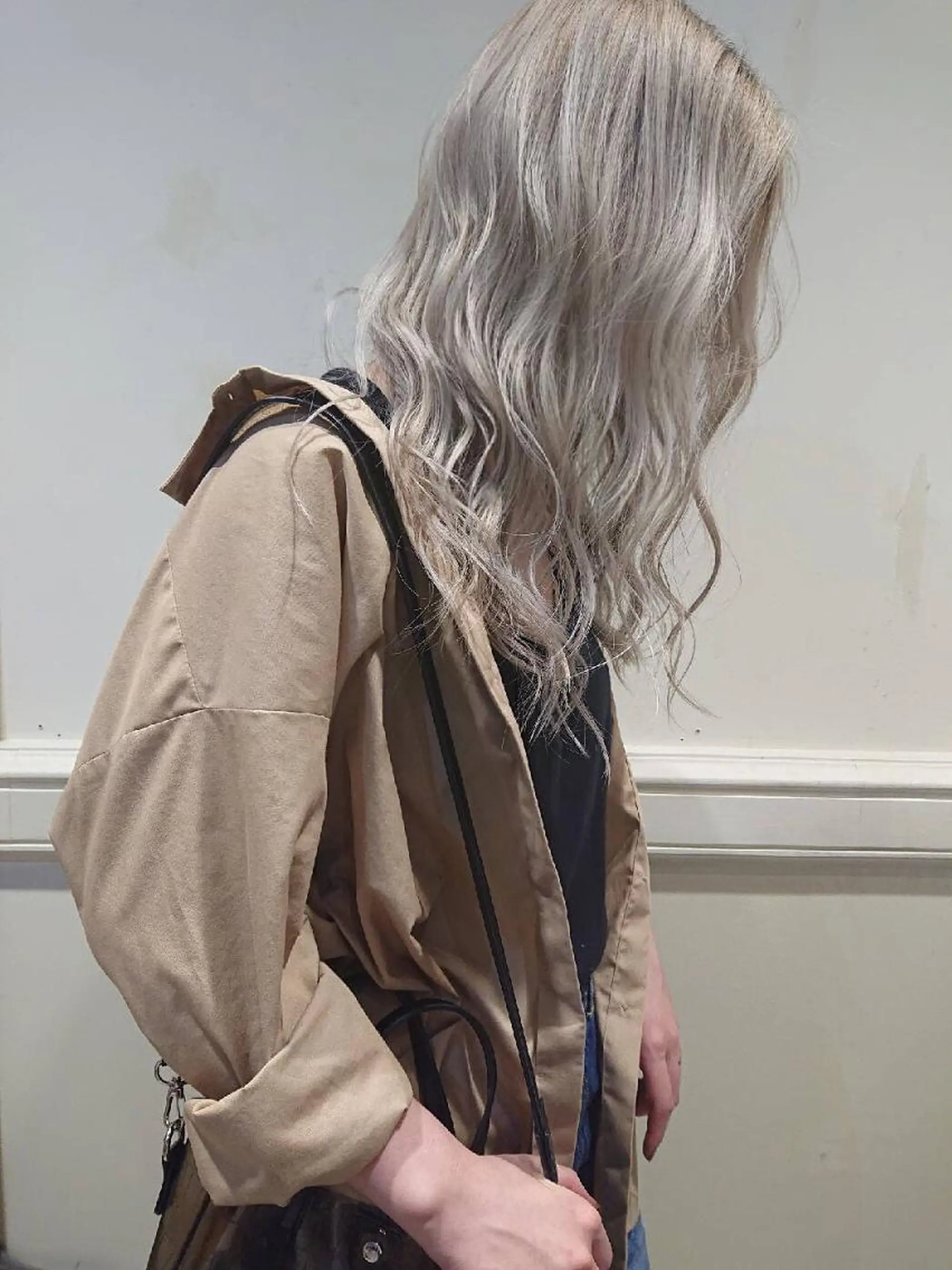 ロング カラー ヘアアレンジ キッズ アディクシーカラー バレイヤージュ ミストバング ベージュカラー 黒髪 髪質改善ケアカラー Eir梅田/中村のヘアスタイル