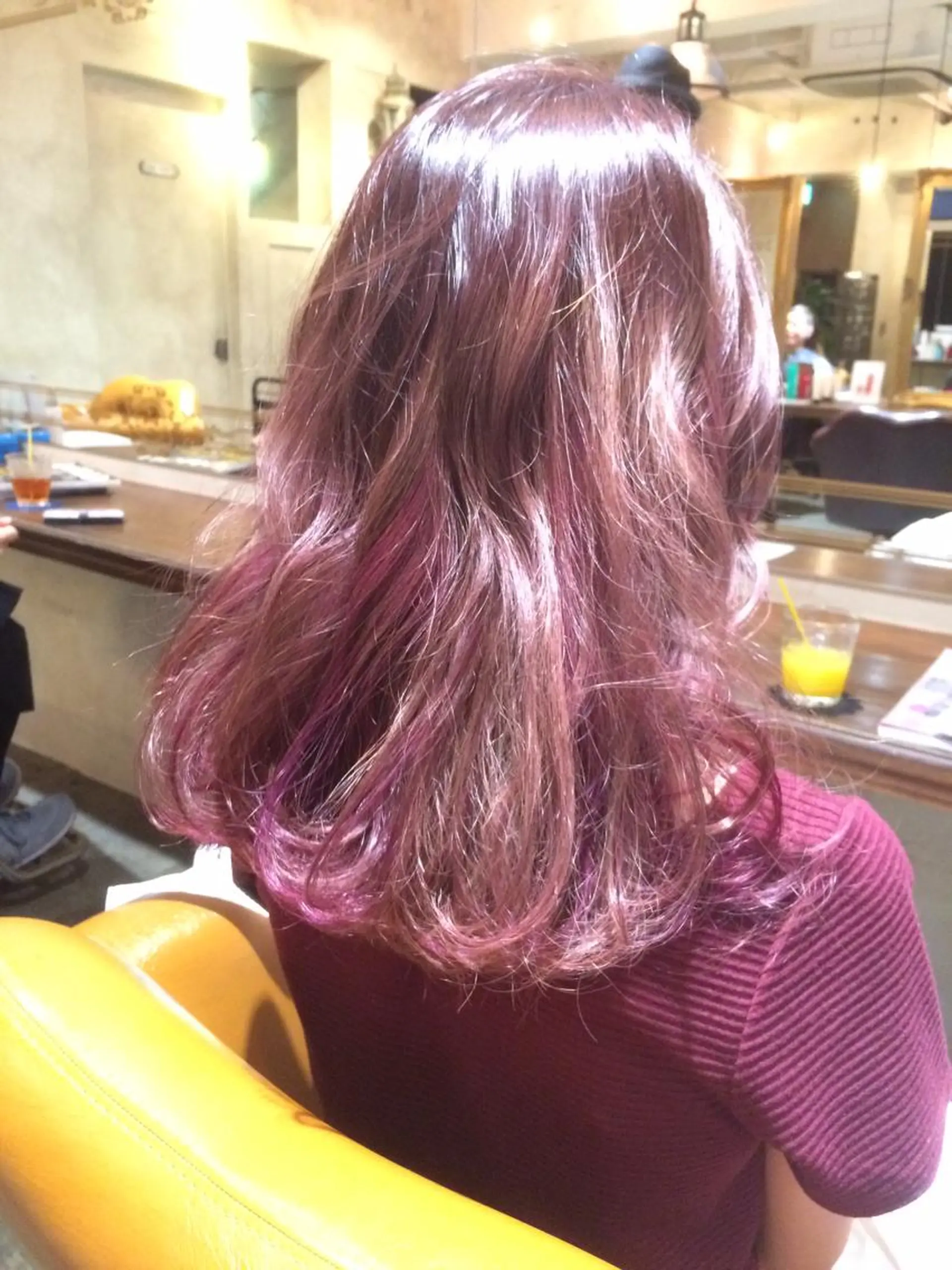 セミロング カラー ダブルカラー ピンクカラー 高比良 剛のヘアスタイル