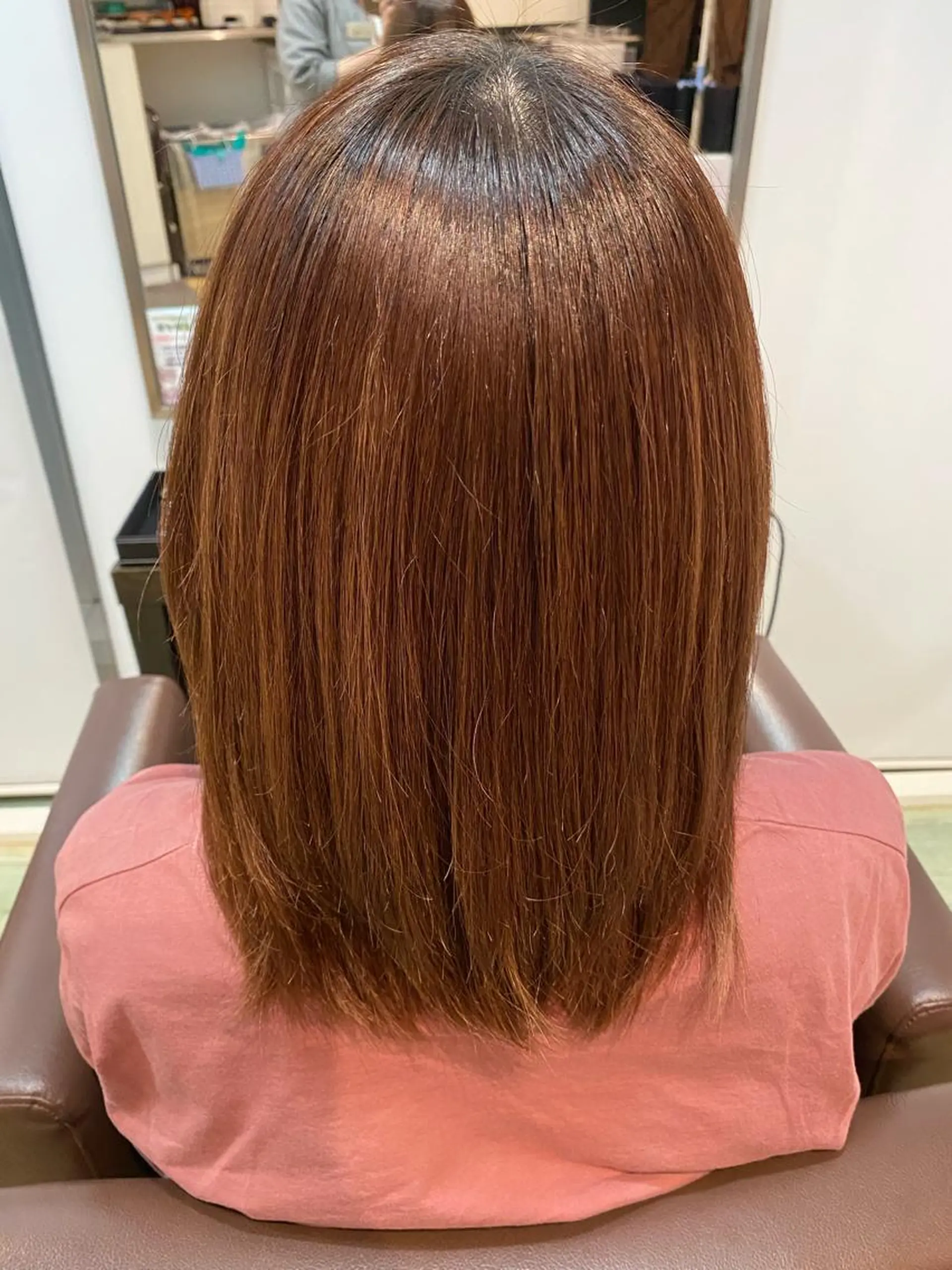 セミロング XXXY'S Color Flip所属・小宮 真理奈のヘアスタイル