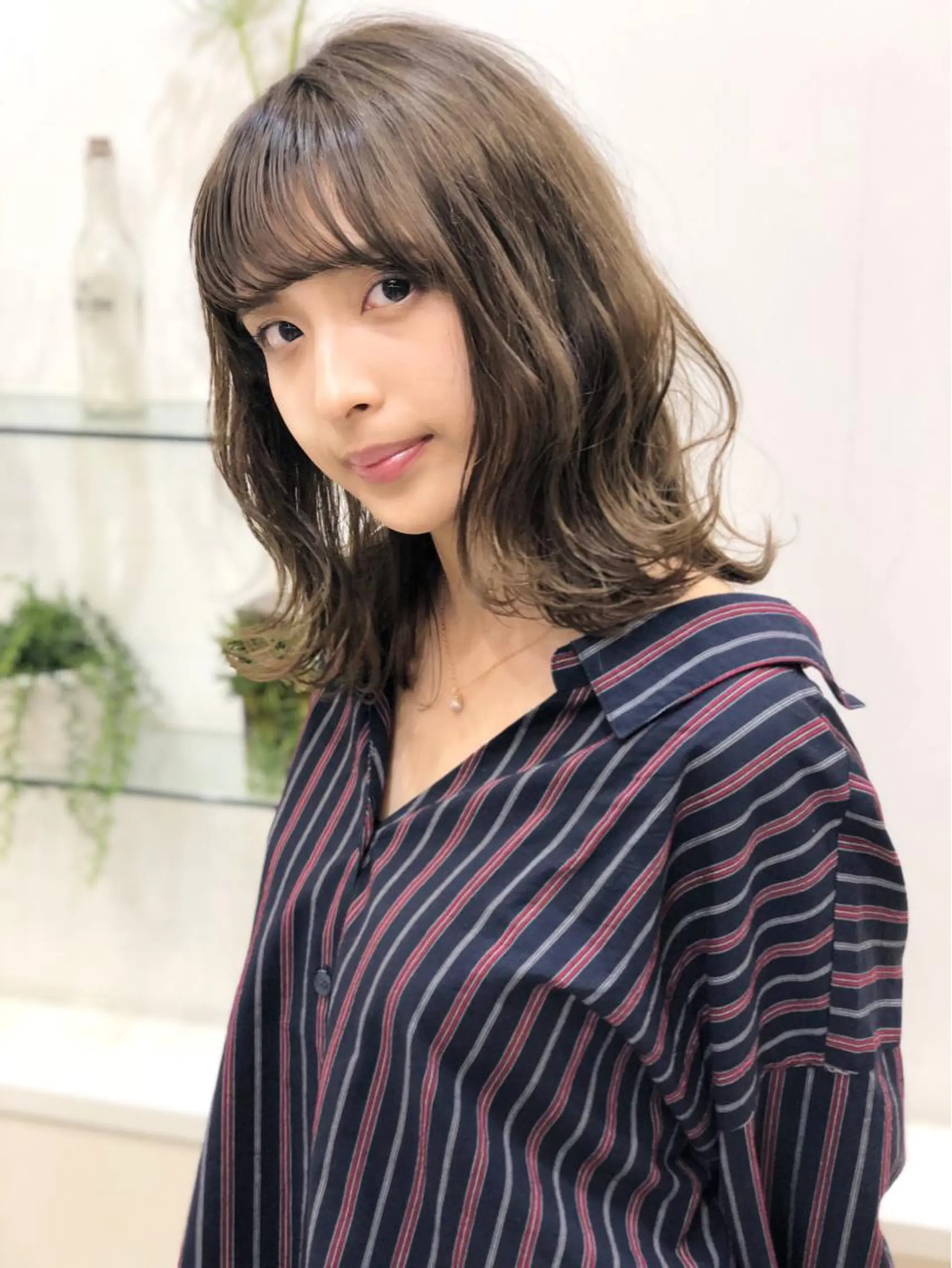 ミディアム カラー アッシュ 小顔カット ディレクター ノナカのヘアスタイル