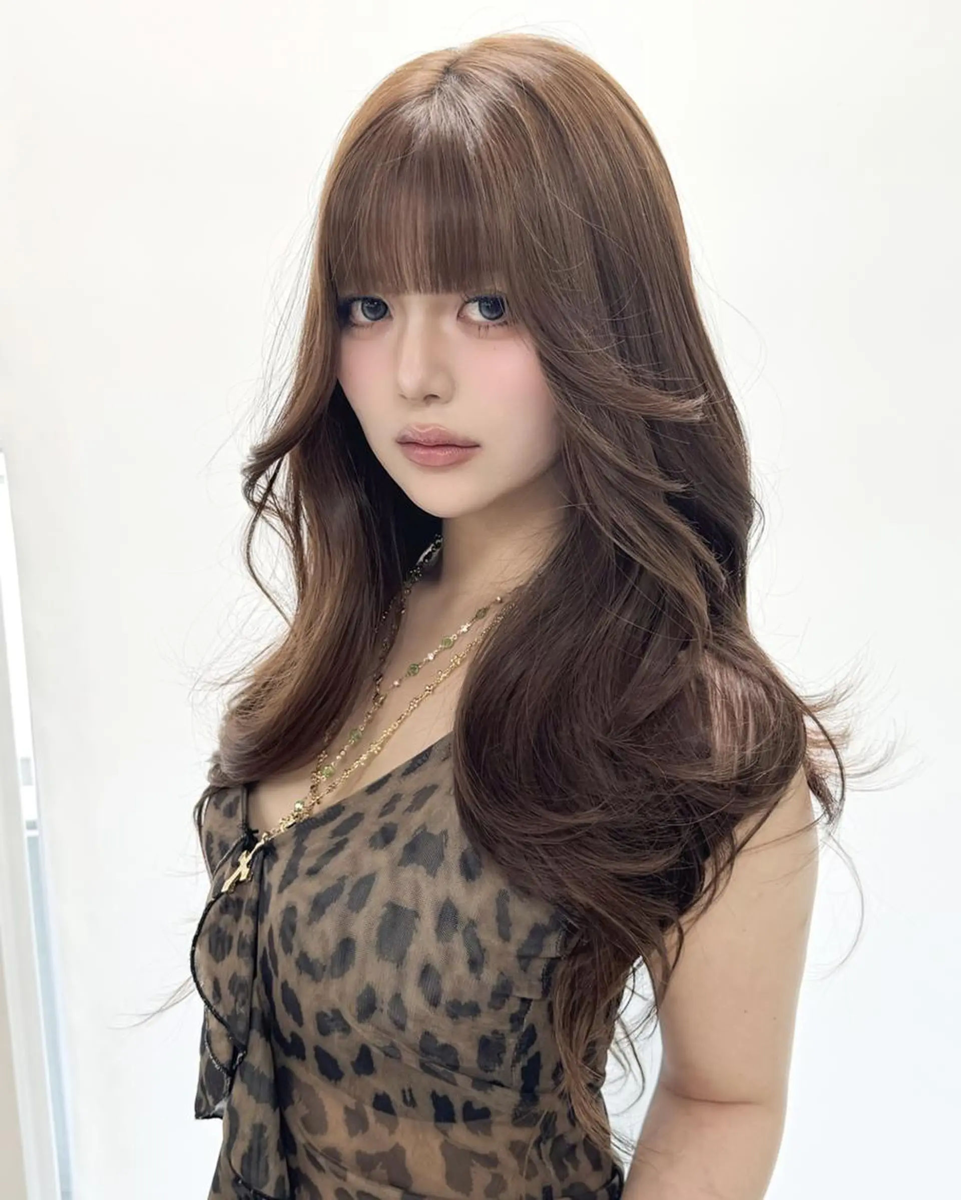 ロング カラー 韓国ベージュ🇰🇷 レイヤー🤍SHEのヘアスタイル