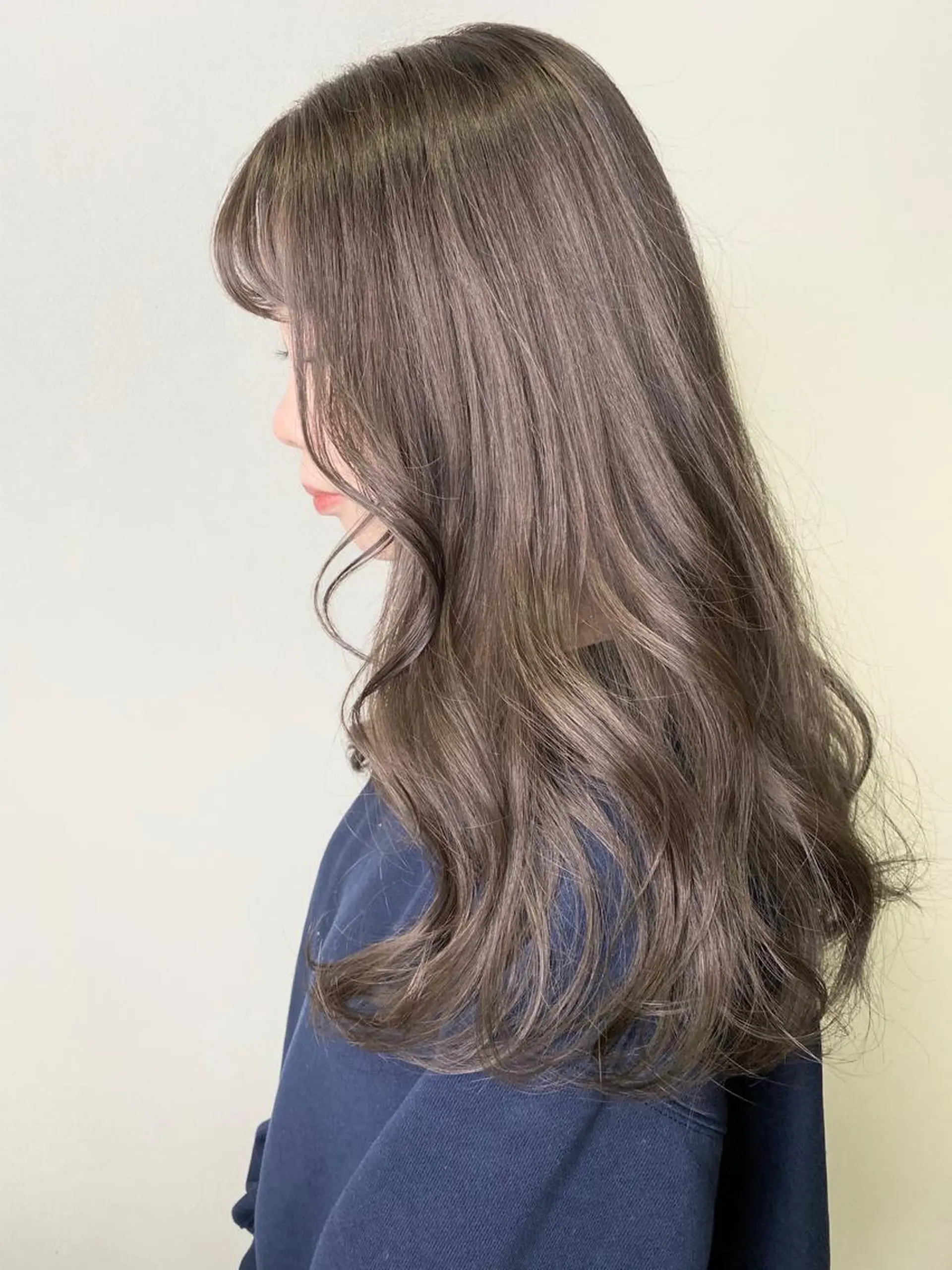 ロング ヘアカラー トリートメント 仲丸 茜のヘアスタイル