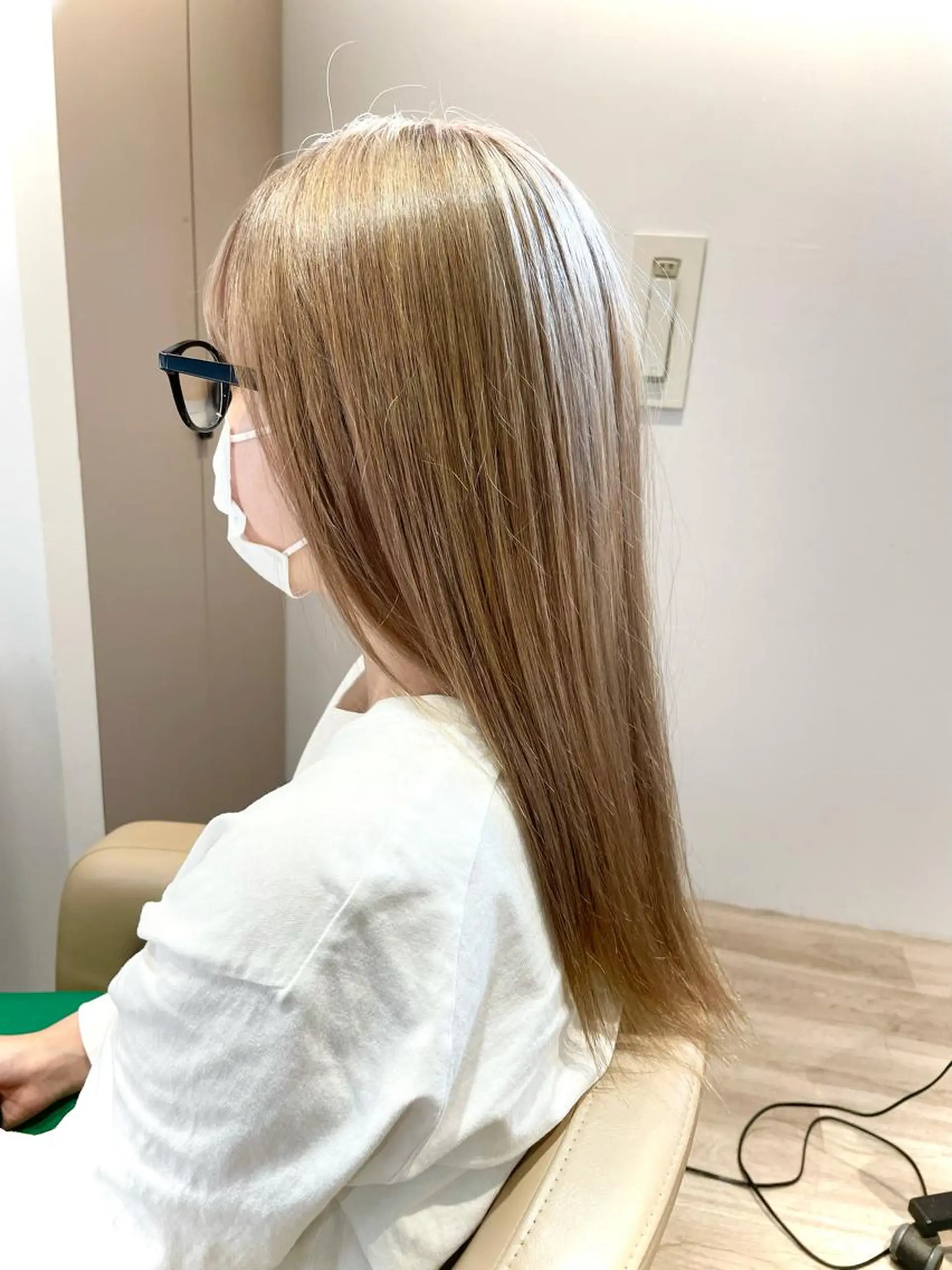 セミロング カラー EARTHセンター南店所属・宮澤 理久のヘアスタイル