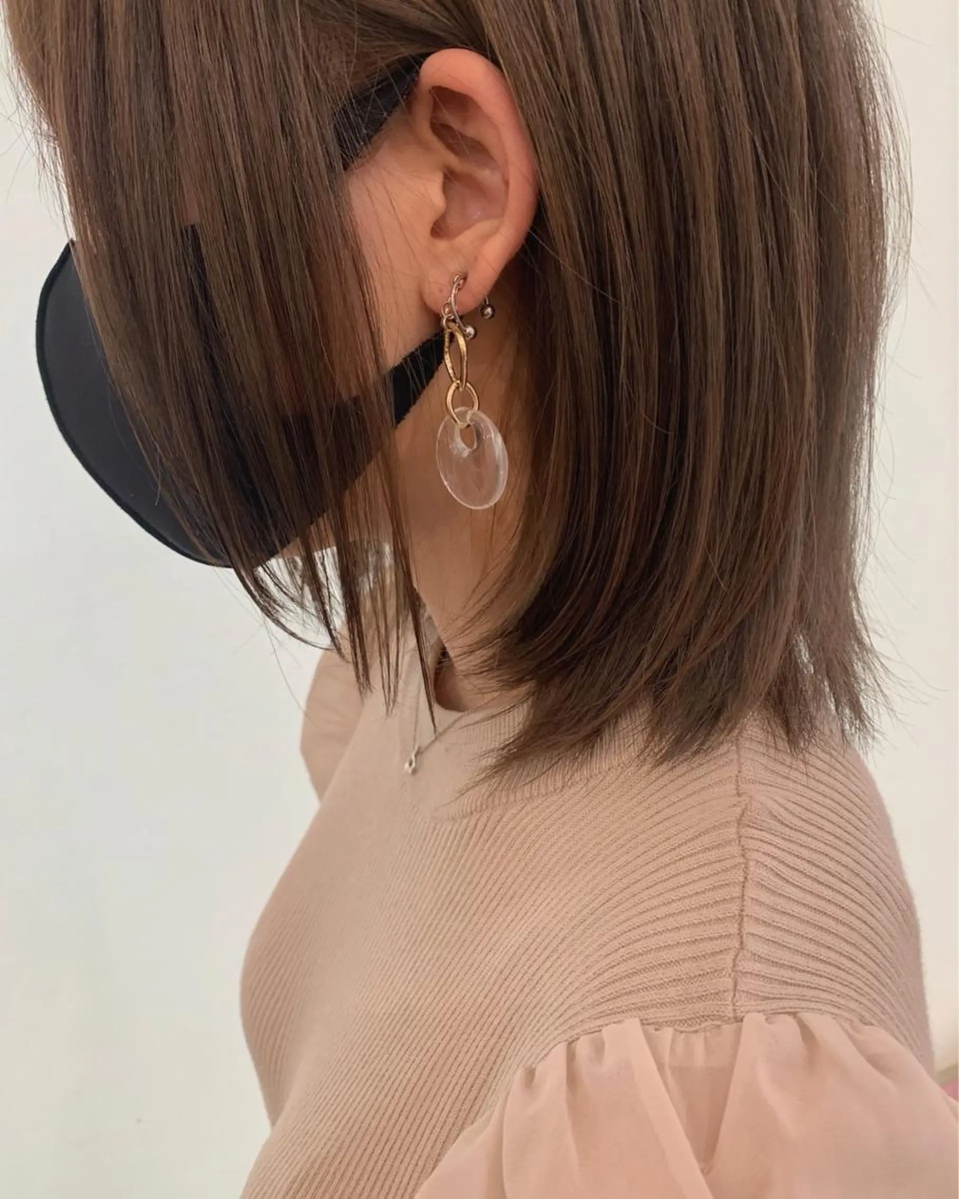 ミディアム カラー ヘアアレンジ アッシュ ベージュカラー 今村公介 ブリーチ特化、派手髪のヘアスタイル