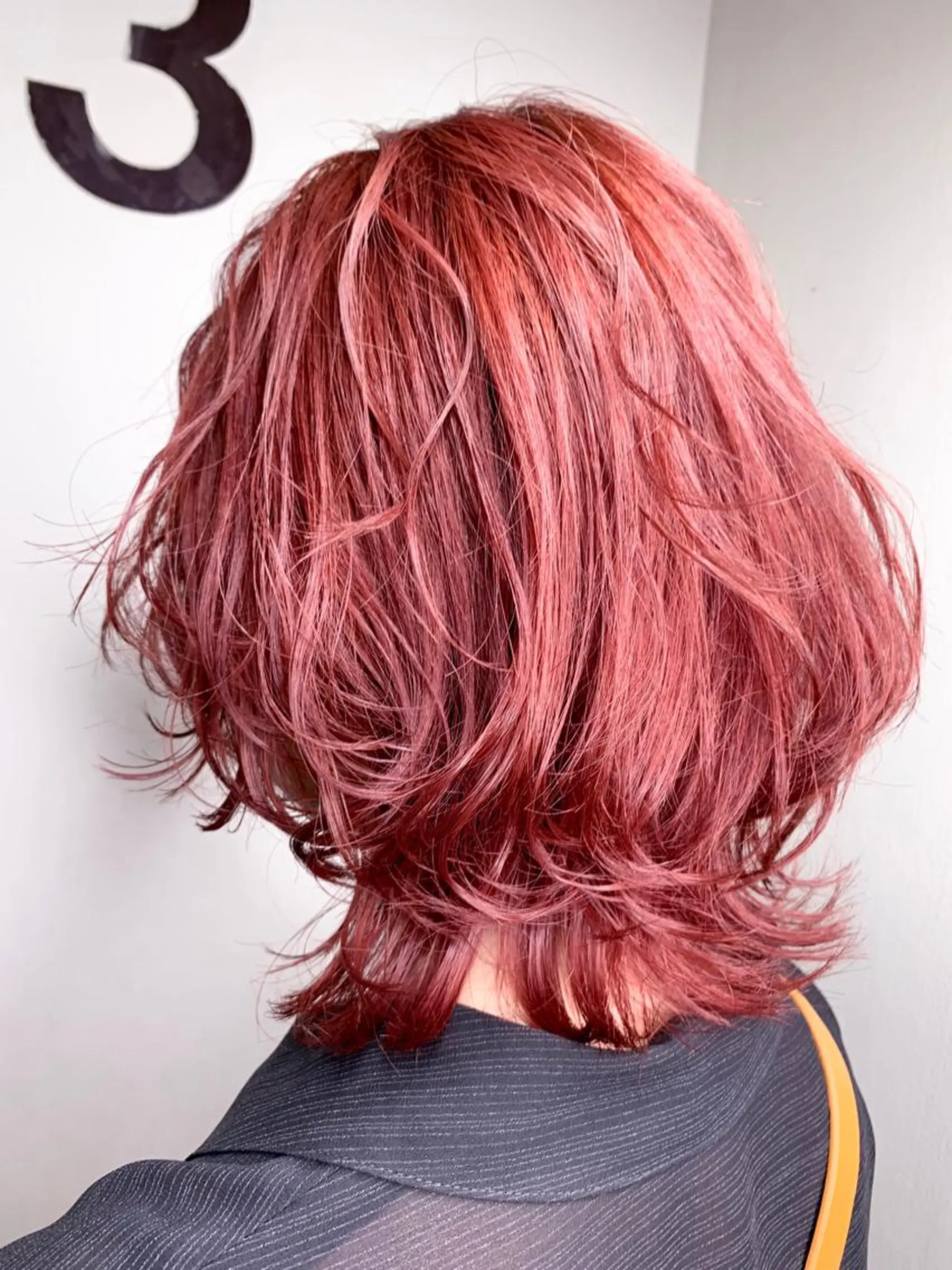 ミディアム カラー ピンクカラー ウルフカット カット ヘアカラー トリートメント 🌈 DAIKI 🌈のヘアスタイル